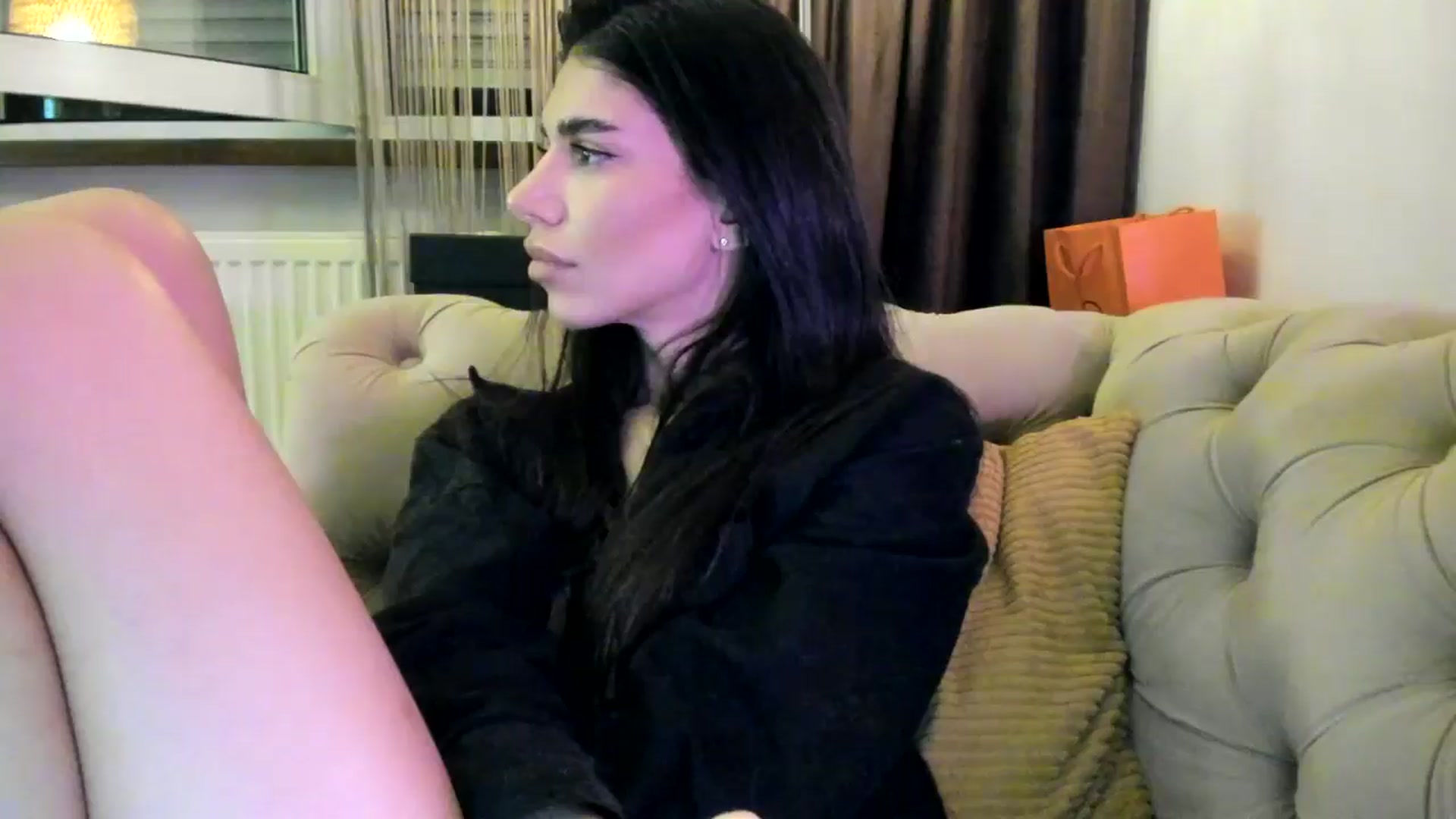 Gallery image thumbnail from SashaLopez's myfreecams stream on, 08/03/2024, 21:43 image 17 of 20