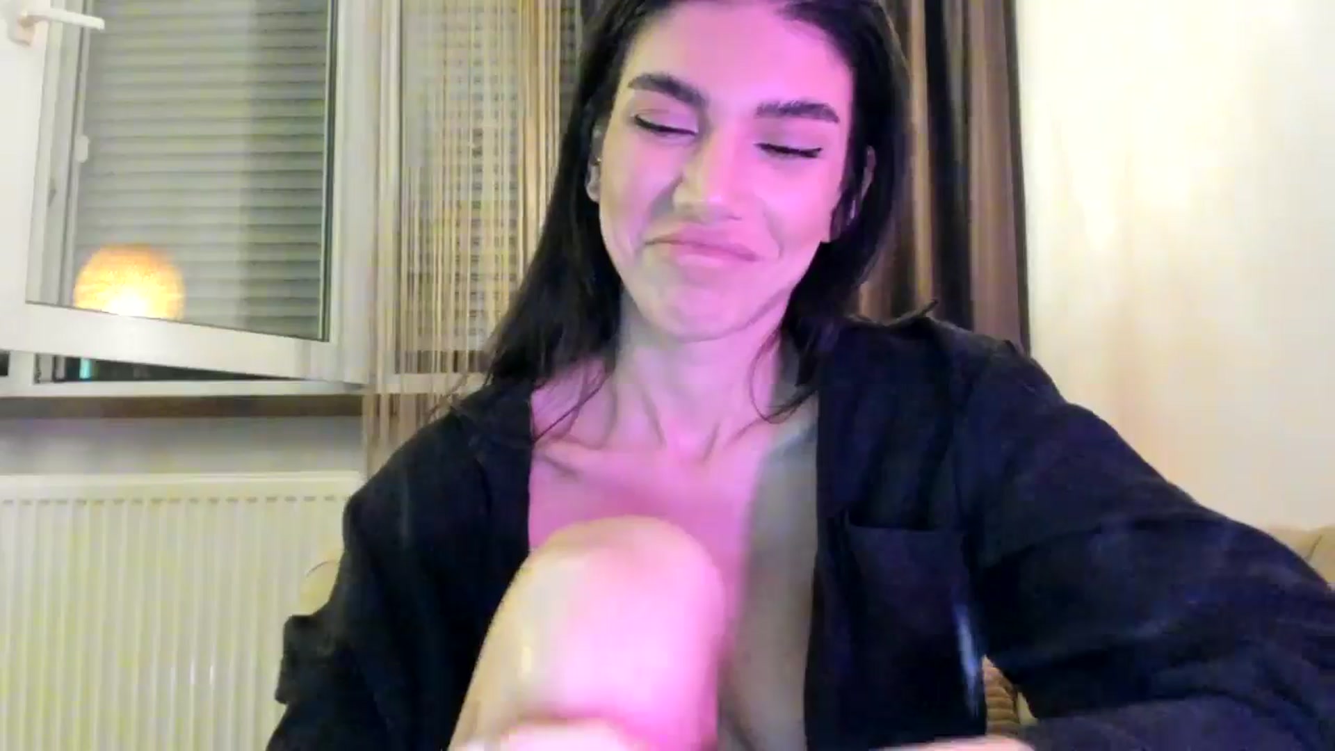 Gallery image thumbnail from SashaLopez's myfreecams stream on, 08/03/2024, 21:43 image 20 of 20