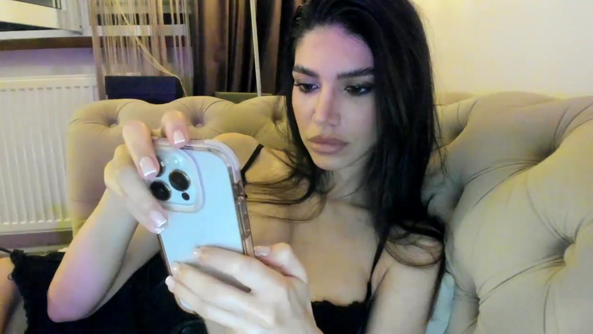 Gallery image thumbnail from SashaLopez's myfreecams stream on, 08/08/2024, 21:02 image 8 of 20