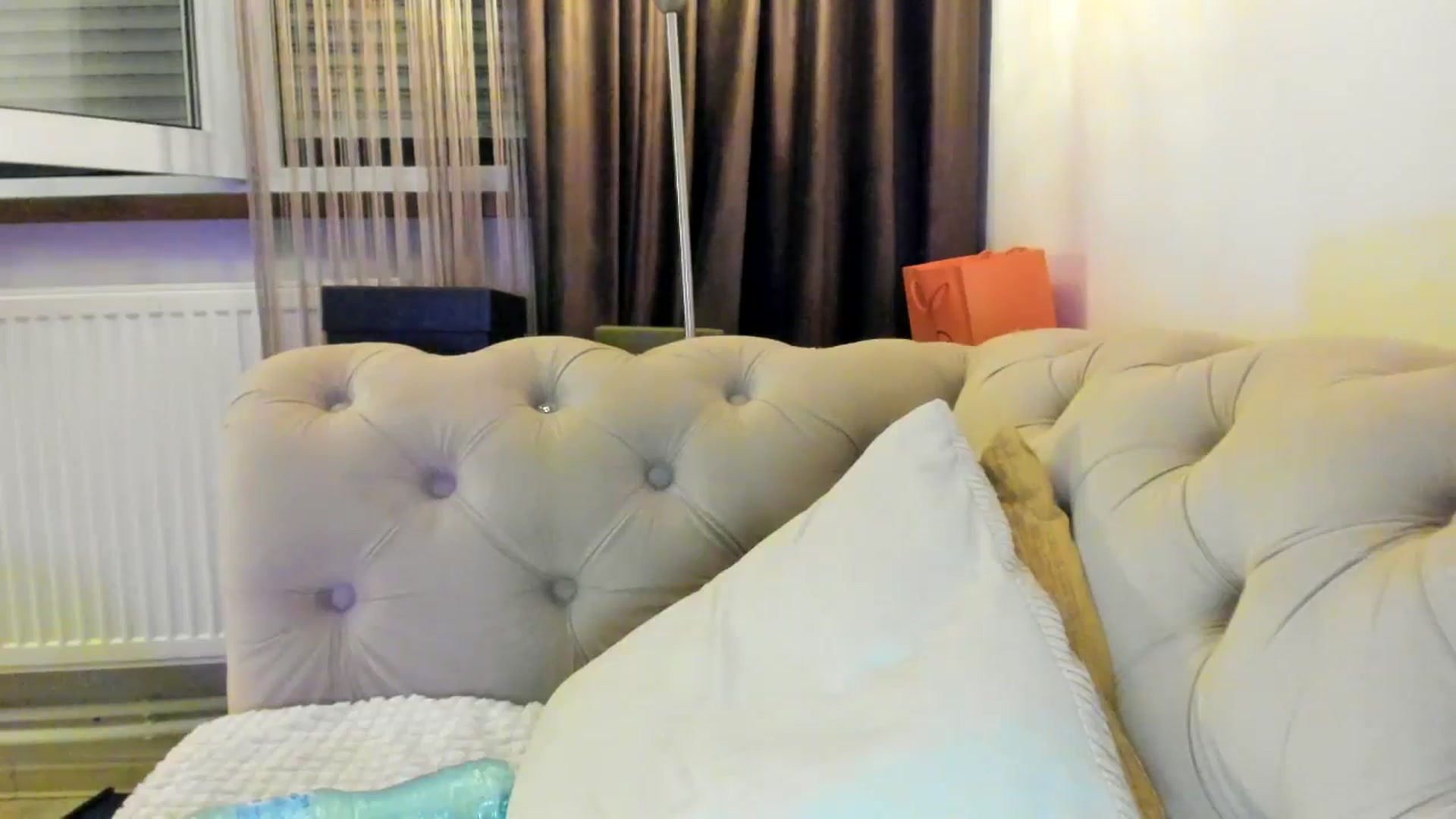 Gallery image thumbnail from SashaLopez's myfreecams stream on, 08/11/2024, 24:05 image 5 of 20