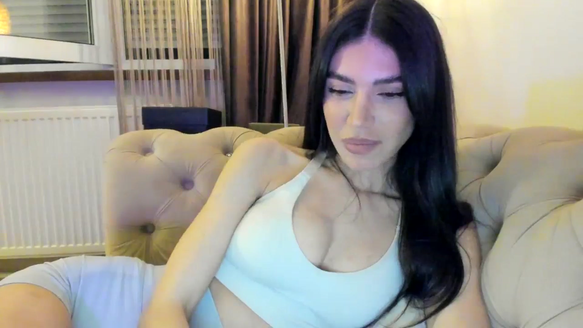 Gallery image thumbnail from SashaLopez's myfreecams stream on, 08/11/2024, 24:05 image 4 of 20