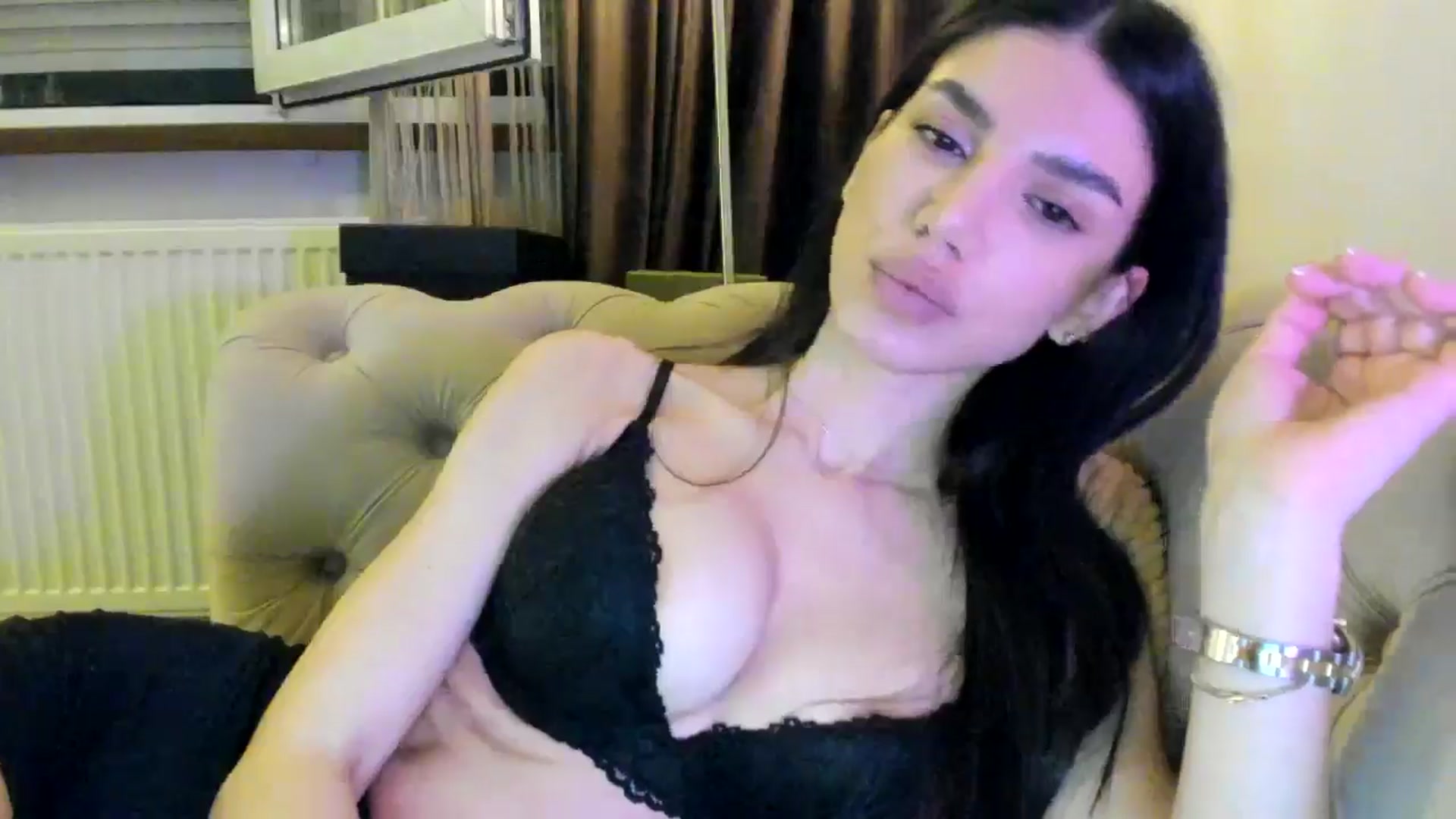 Gallery image thumbnail from SashaLopez's myfreecams stream on, 08/12/2024, 21:14 image 12 of 20