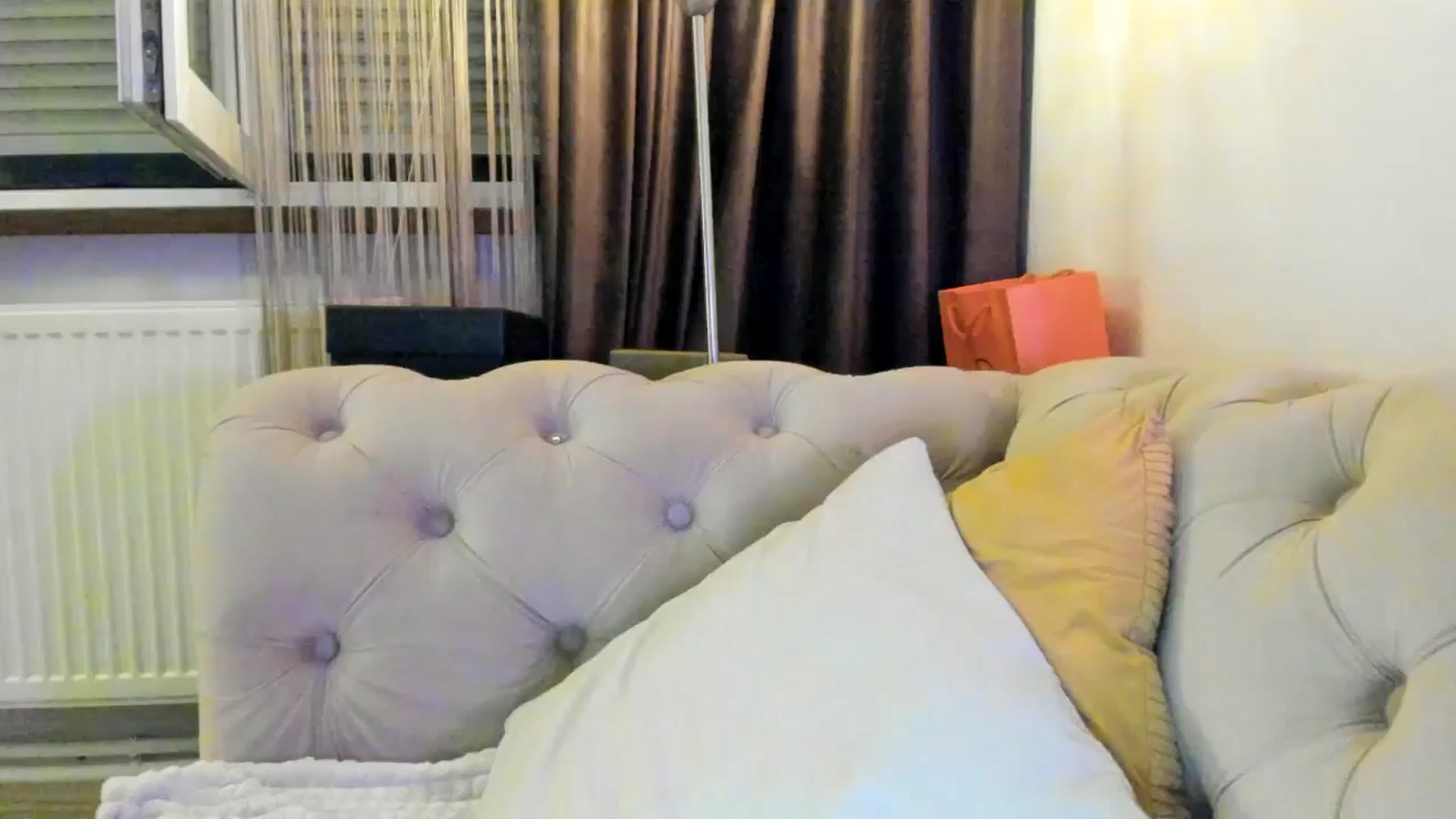 Gallery image thumbnail from SashaLopez's myfreecams stream on, 08/12/2024, 21:14 image 1 of 20