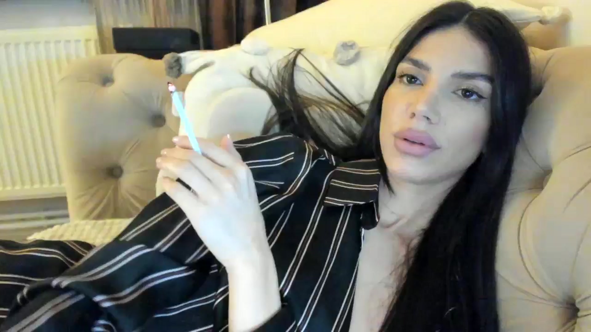 Gallery image thumbnail from SashaLopez's myfreecams stream on, 08/16/2024, 22:17 image 1 of 20