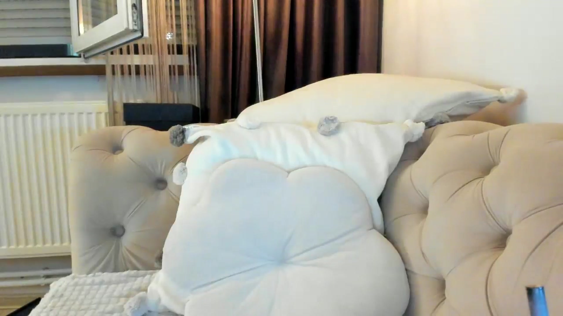 Gallery image thumbnail from SashaLopez's myfreecams stream on, 08/16/2024, 22:17 image 3 of 20