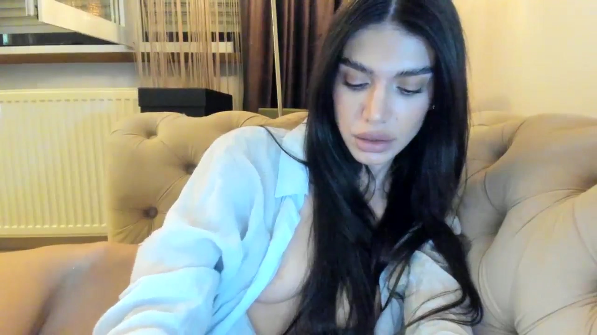 Gallery image thumbnail from SashaLopez's myfreecams stream on, 08/25/2024, 23:12 image 7 of 20