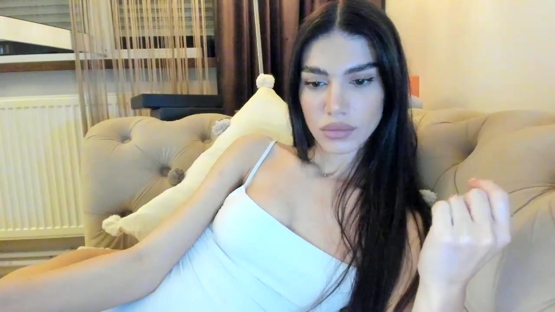 Gallery image thumbnail from SashaLopez's myfreecams stream on, 09/04/2024, 20:31 image 4 of 20