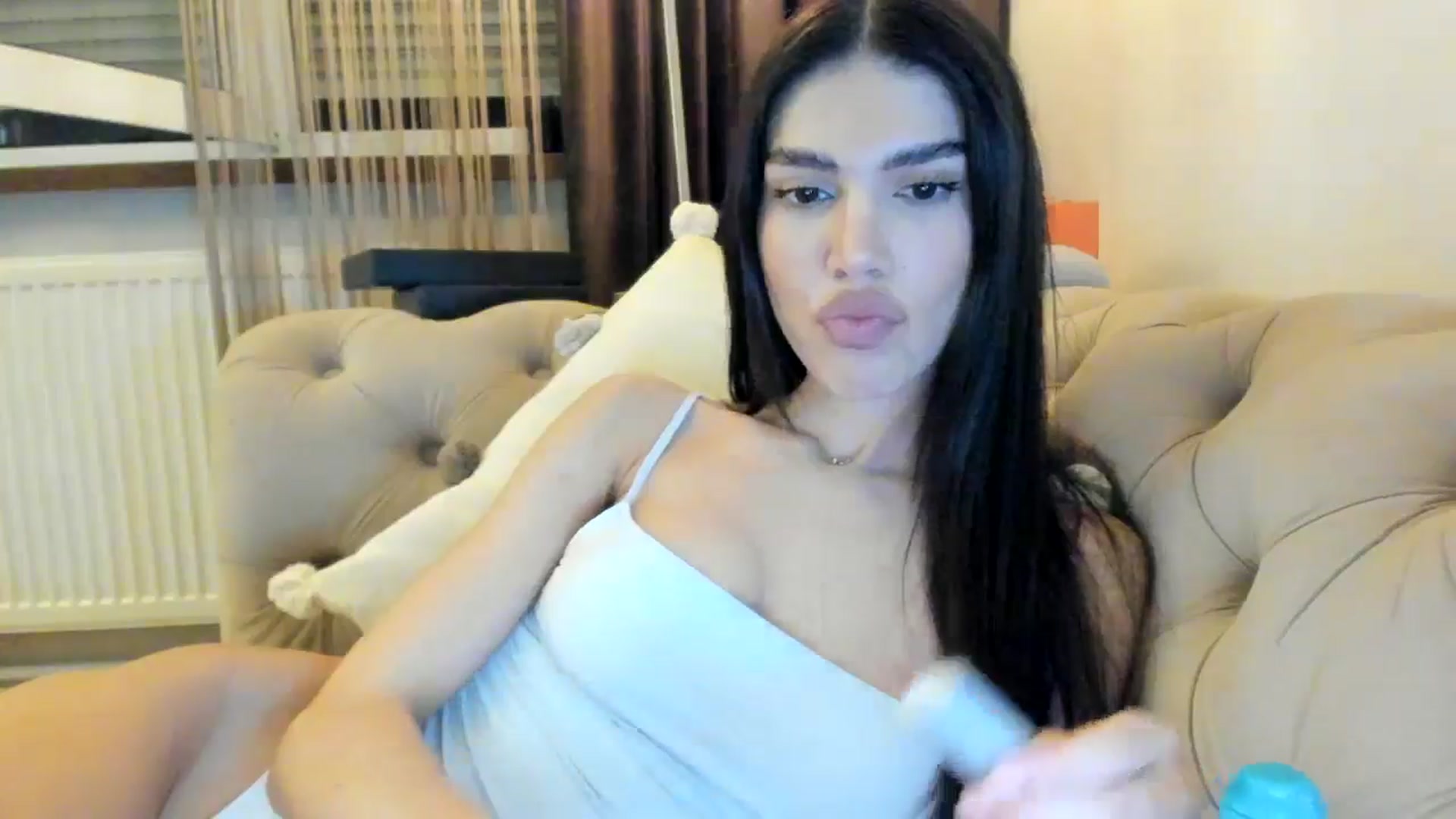 Gallery image thumbnail from SashaLopez's myfreecams stream on, 09/04/2024, 20:31 image 3 of 20