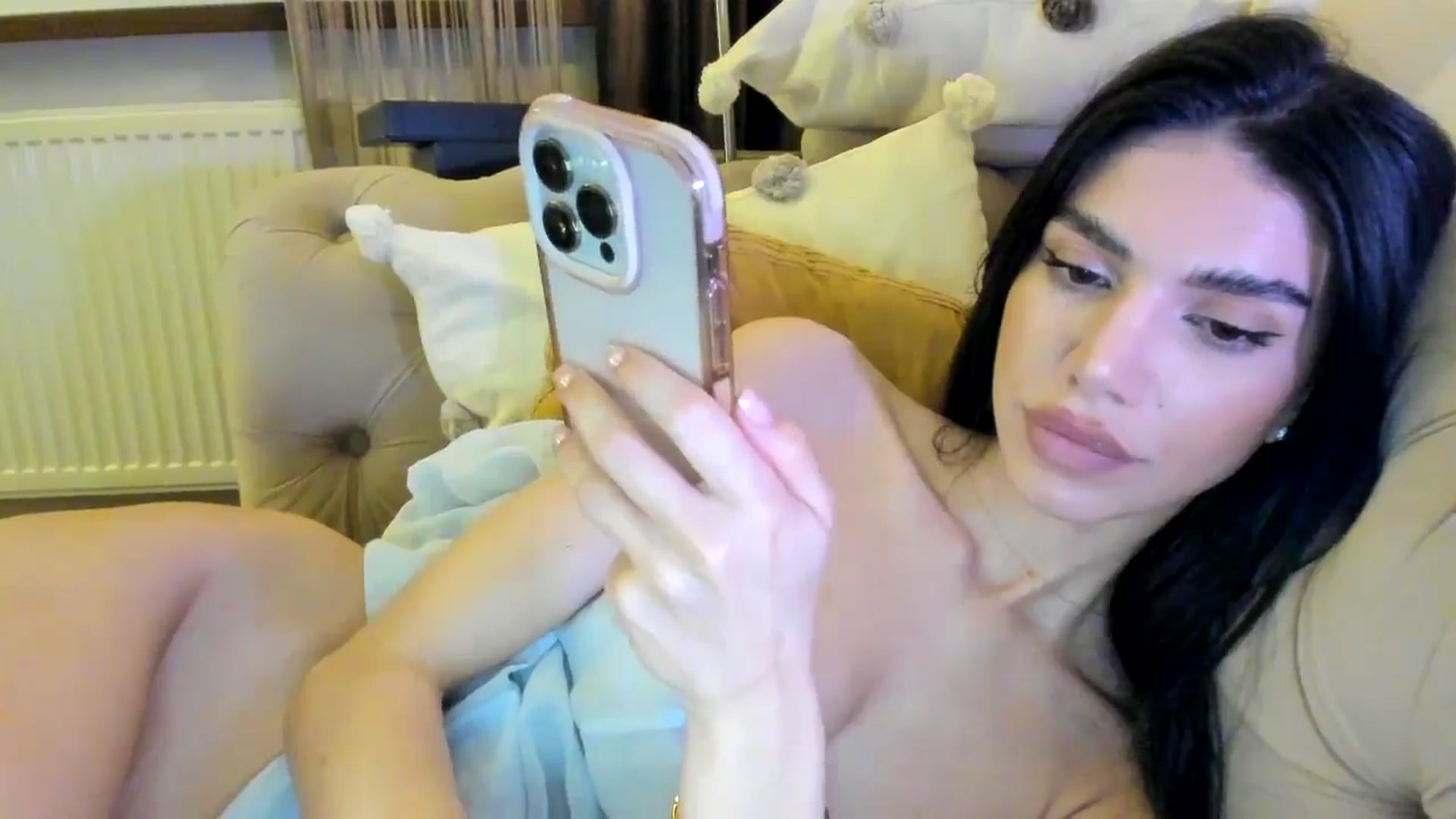 Gallery image thumbnail from SashaLopez's myfreecams stream on, 09/06/2024, 23:38 image 18 of 20