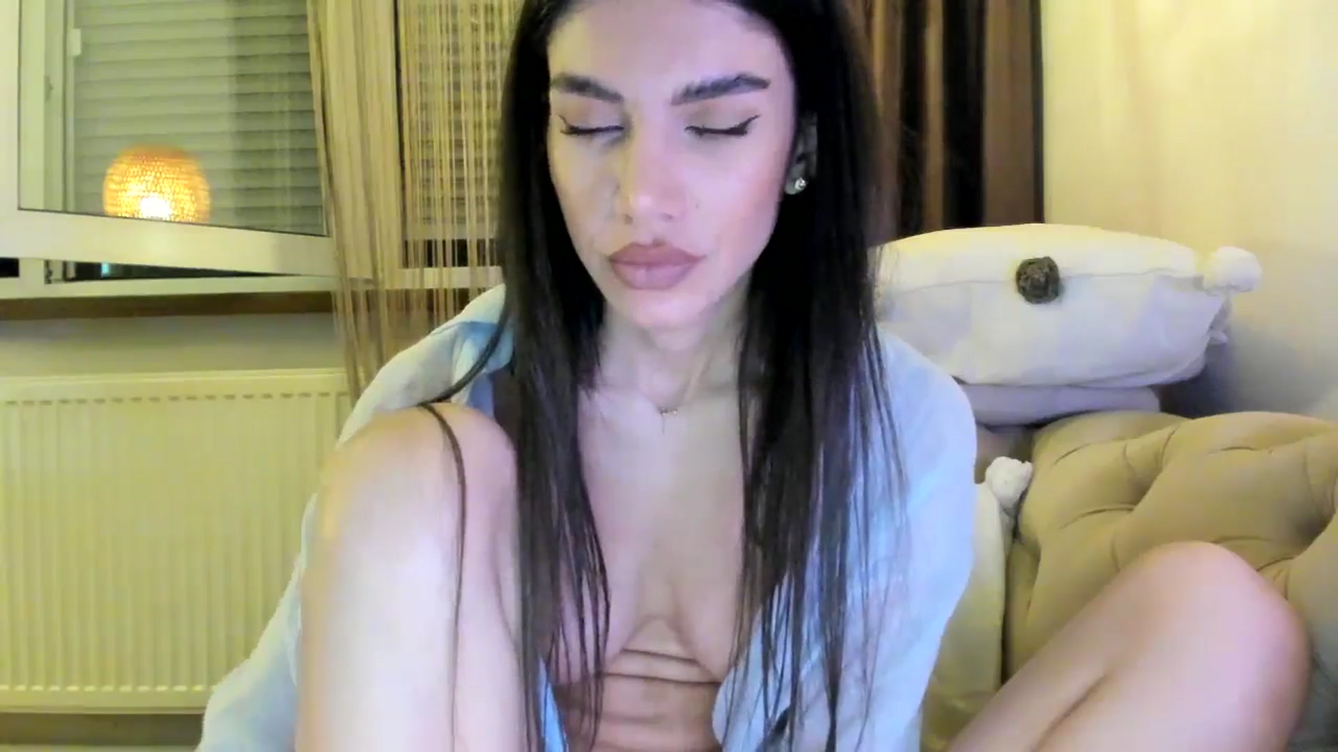 Gallery image thumbnail from SashaLopez's myfreecams stream on, 09/06/2024, 23:38 image 3 of 20