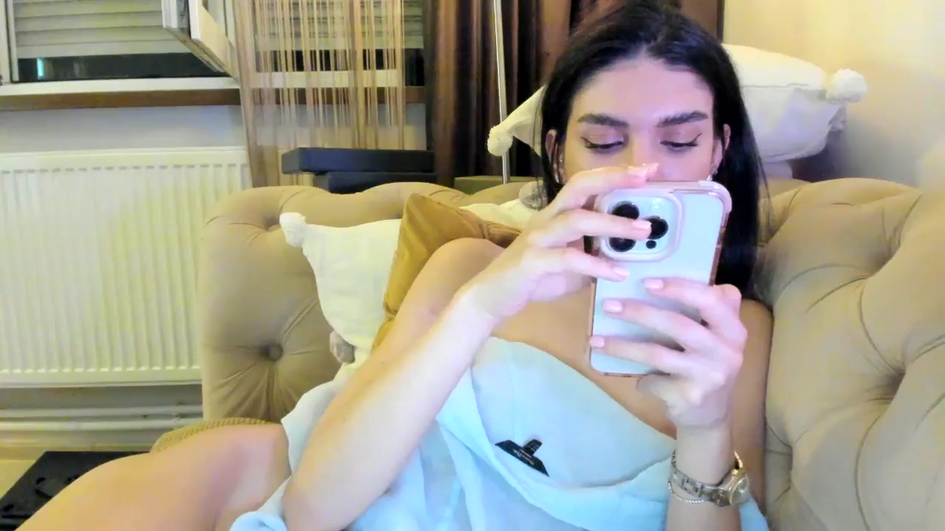 Gallery image thumbnail from SashaLopez's myfreecams stream on, 09/06/2024, 23:38 image 14 of 20