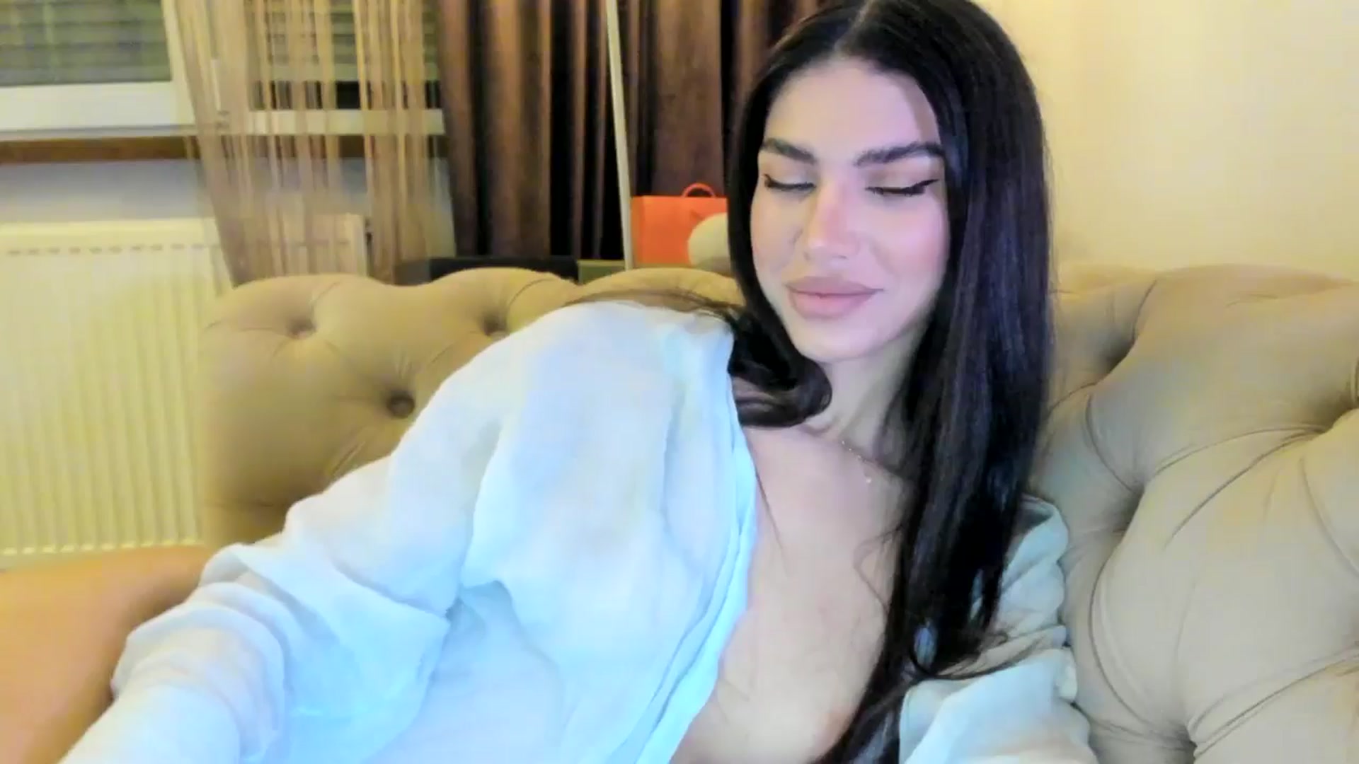Gallery image thumbnail from SashaLopez's myfreecams stream on, 09/13/2024, 19:59 image 13 of 20