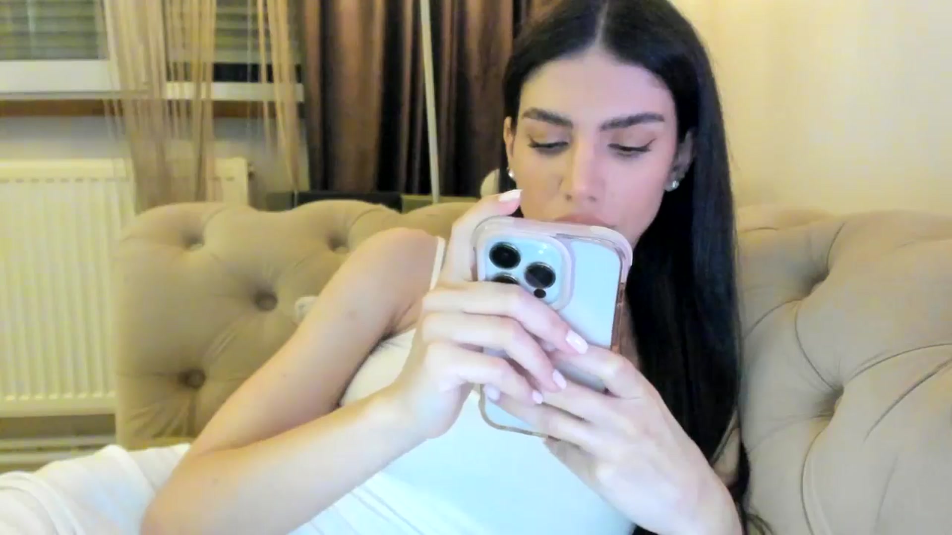 Gallery image thumbnail from SashaLopez's myfreecams stream on, 09/14/2024, 21:56 image 5 of 20