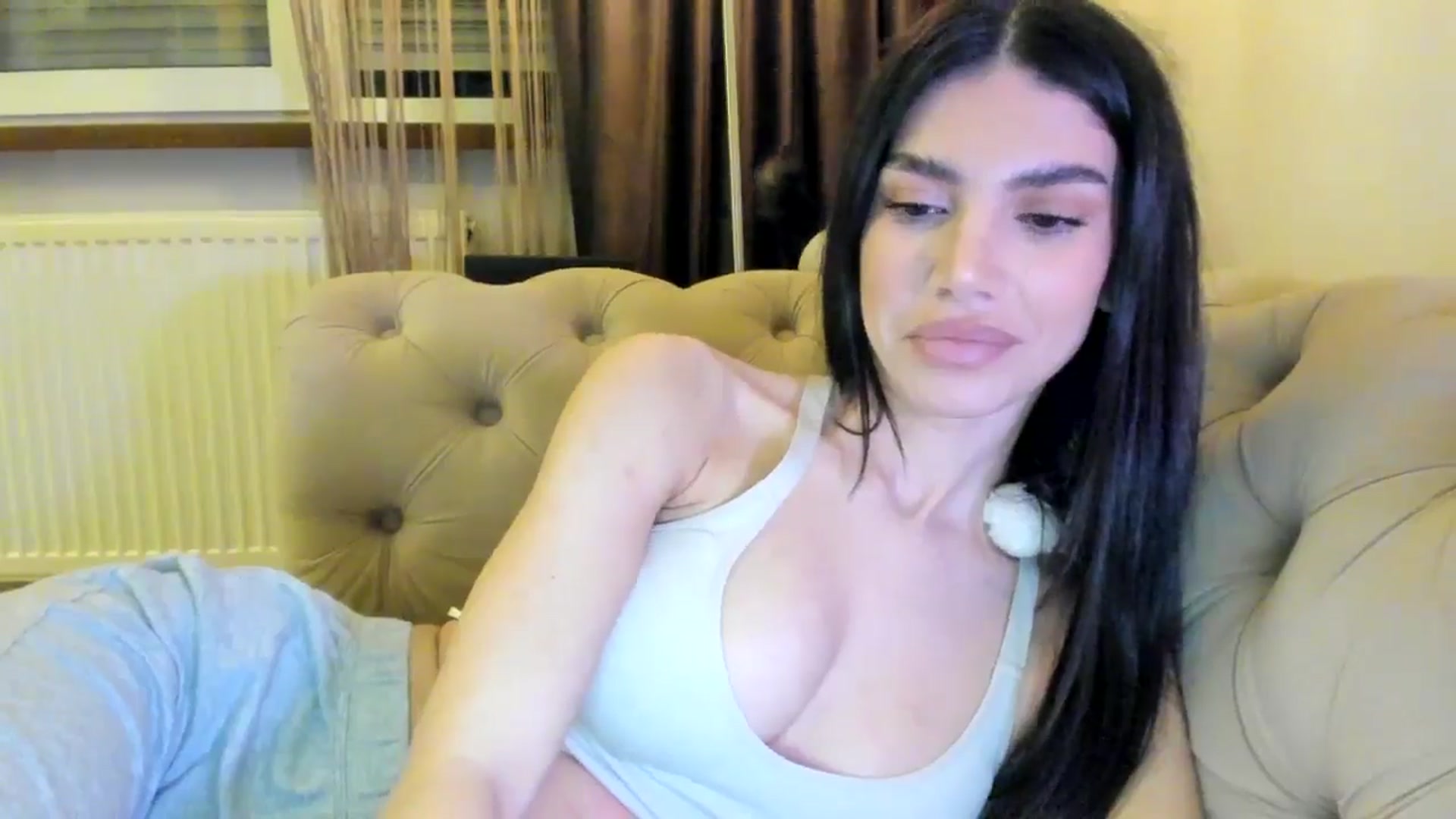 Gallery image thumbnail from SashaLopez's myfreecams stream on, 09/18/2024, 23:23 image 18 of 20