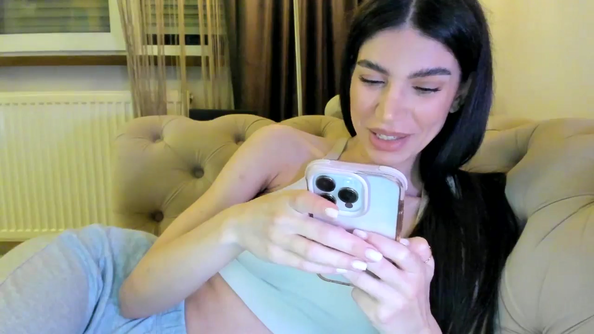 Gallery image thumbnail from SashaLopez's myfreecams stream on, 09/18/2024, 23:23 image 11 of 20