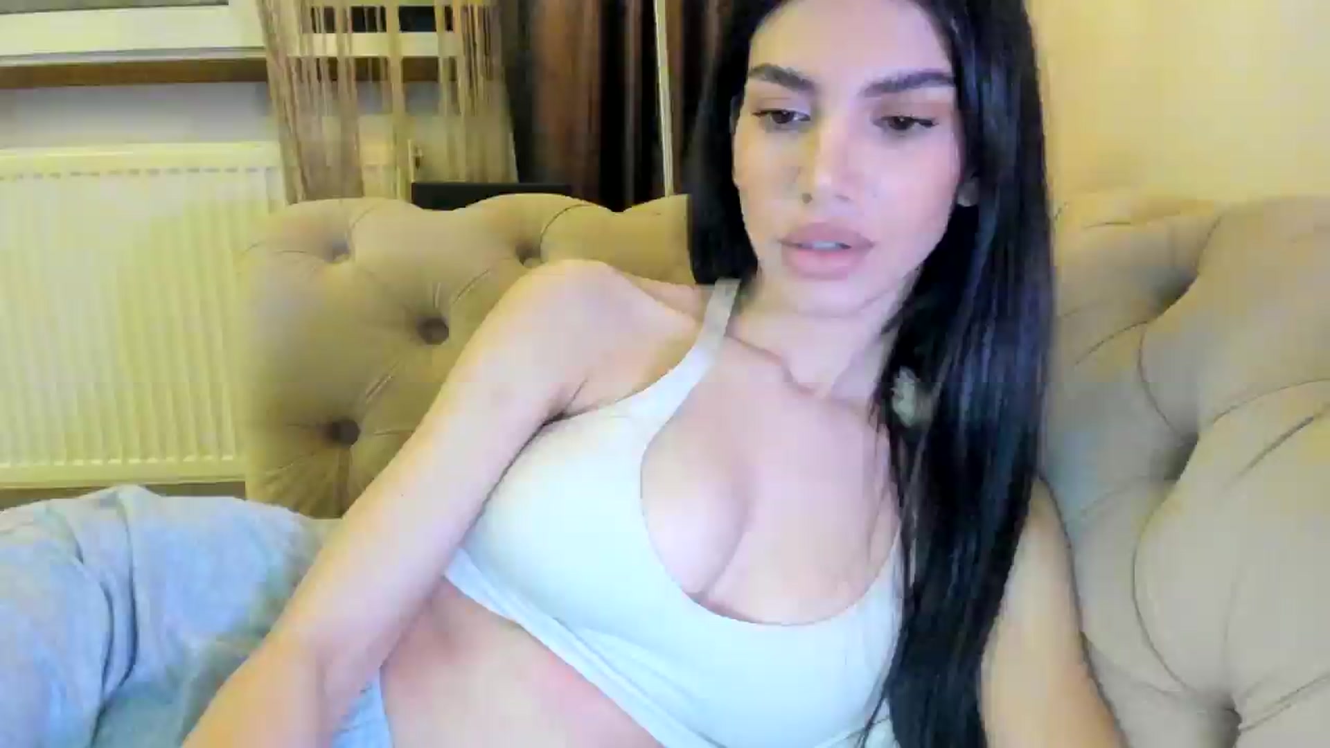 Gallery image thumbnail from SashaLopez's myfreecams stream on, 09/18/2024, 23:23 image 19 of 20