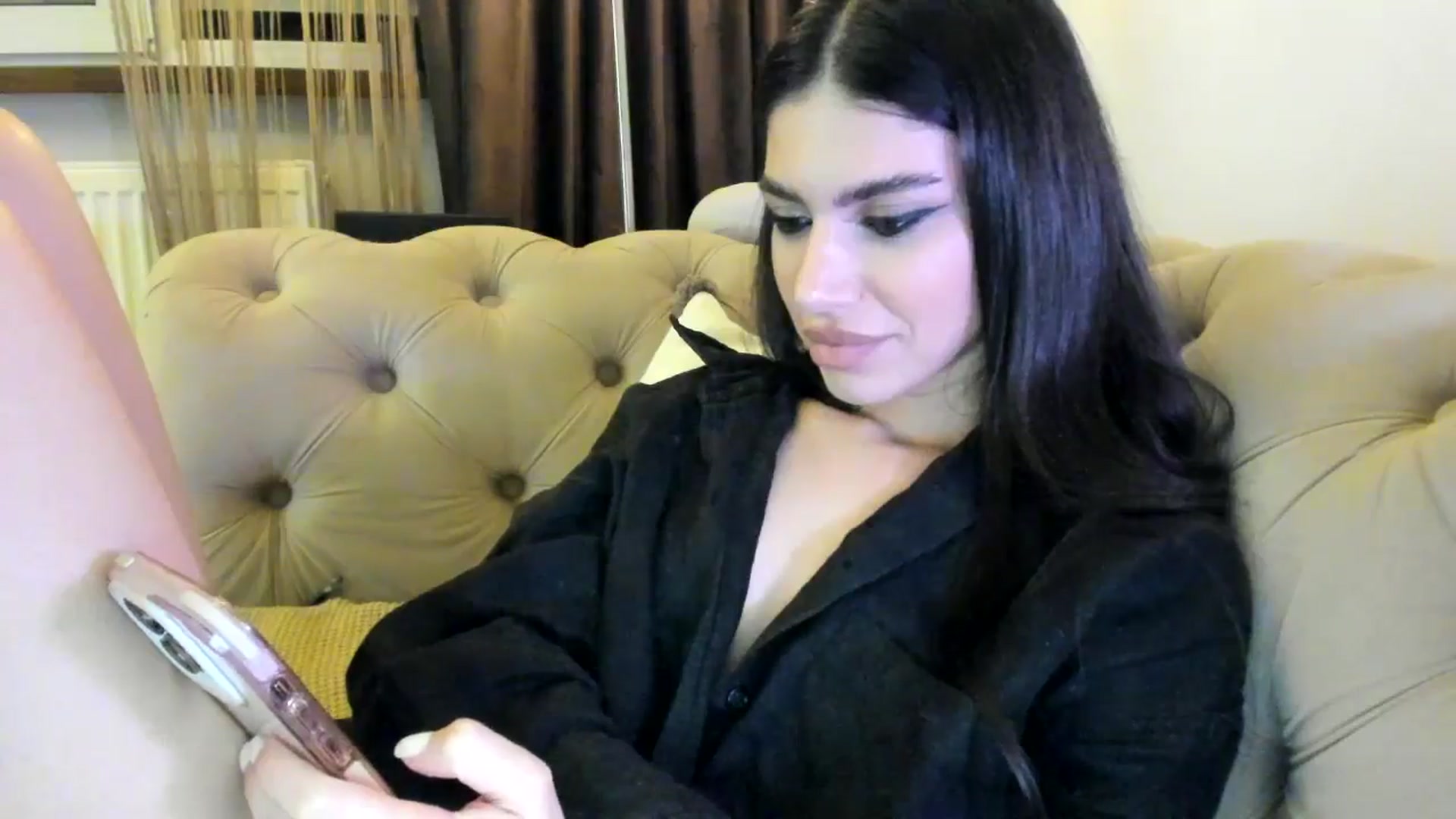 Gallery image thumbnail from SashaLopez's myfreecams stream on, 09/19/2024, 22:04 image 14 of 20