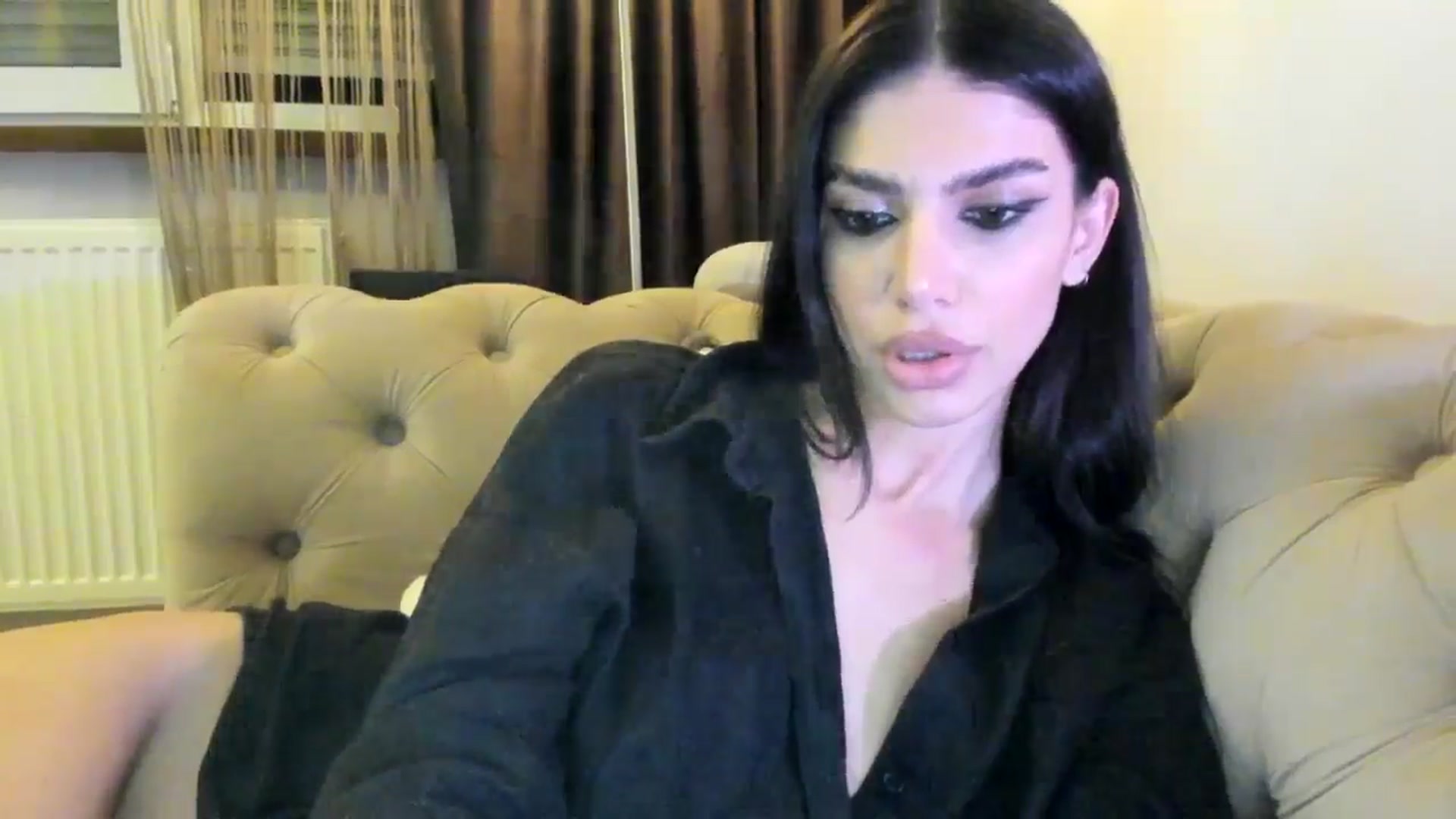 Gallery image thumbnail from SashaLopez's myfreecams stream on, 09/19/2024, 22:04 image 6 of 20