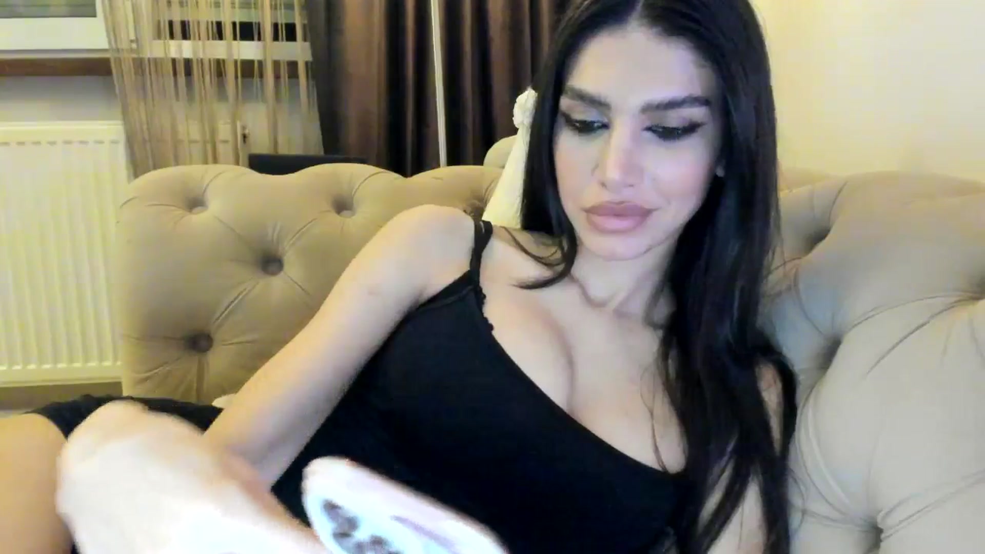Gallery image thumbnail from SashaLopez's myfreecams stream on, 09/21/2024, 21:36 image 14 of 20