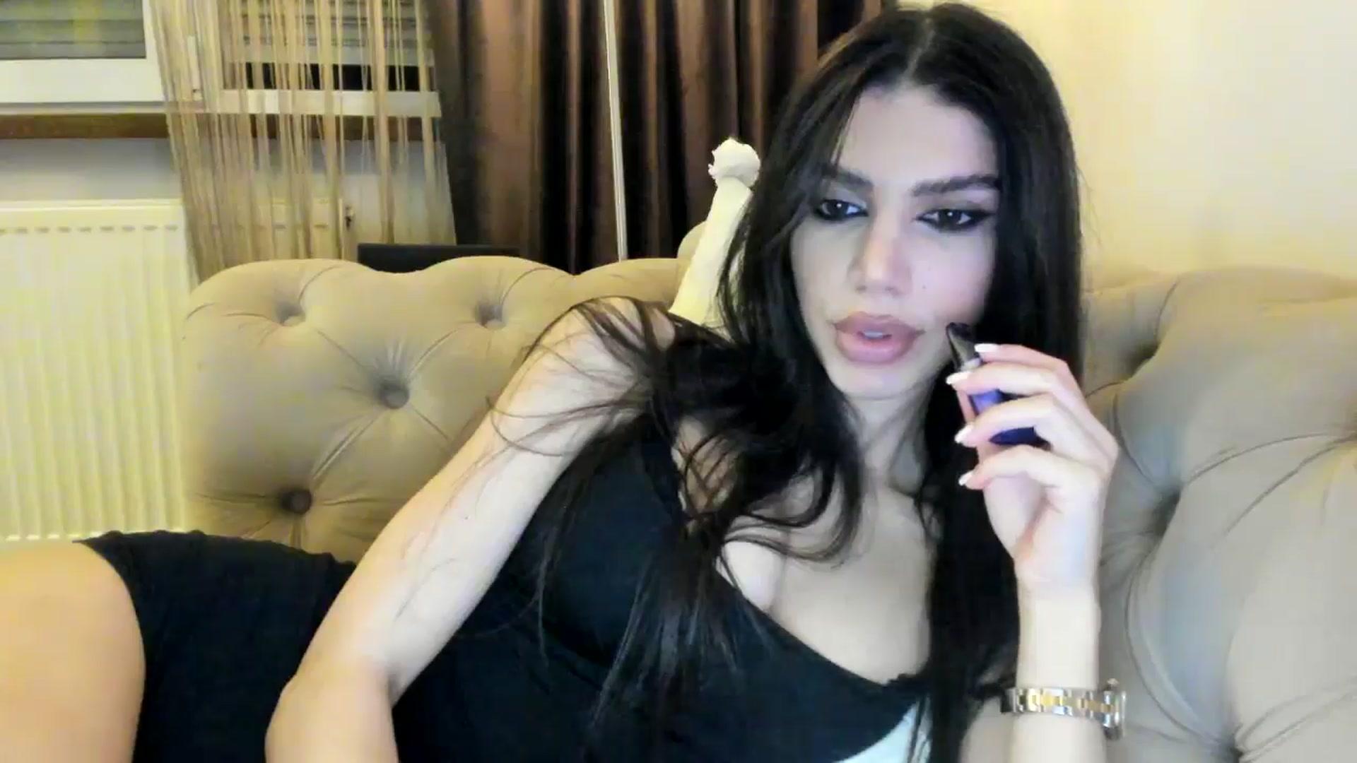 Gallery image thumbnail from SashaLopez's myfreecams stream on, 09/21/2024, 21:36 image 3 of 20