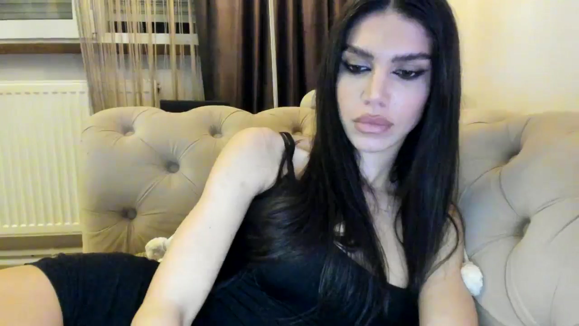 Gallery image thumbnail from SashaLopez's myfreecams stream on, 09/21/2024, 21:36 image 19 of 20