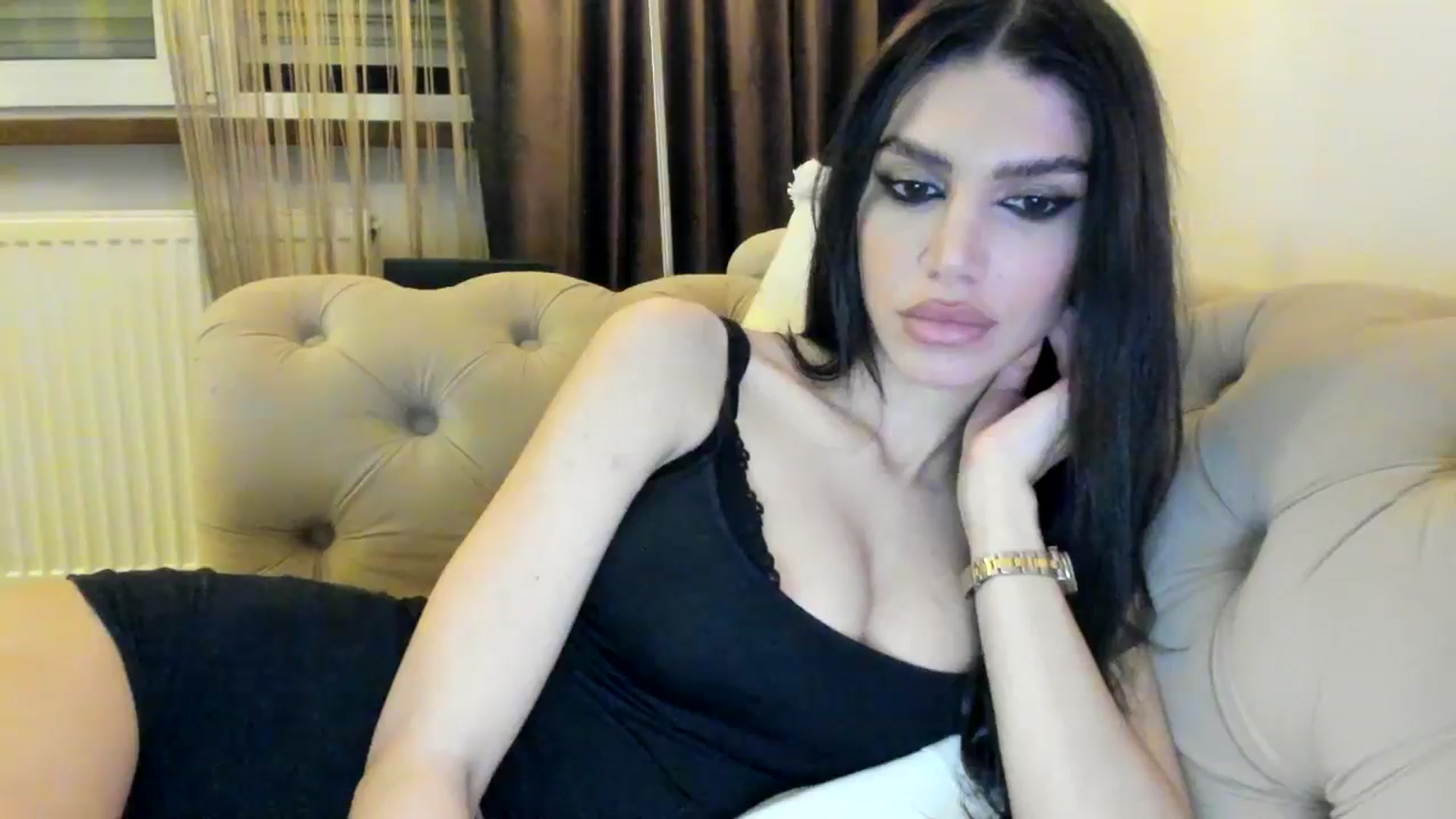 Gallery image thumbnail from SashaLopez's myfreecams stream on, 09/21/2024, 21:36 image 5 of 20