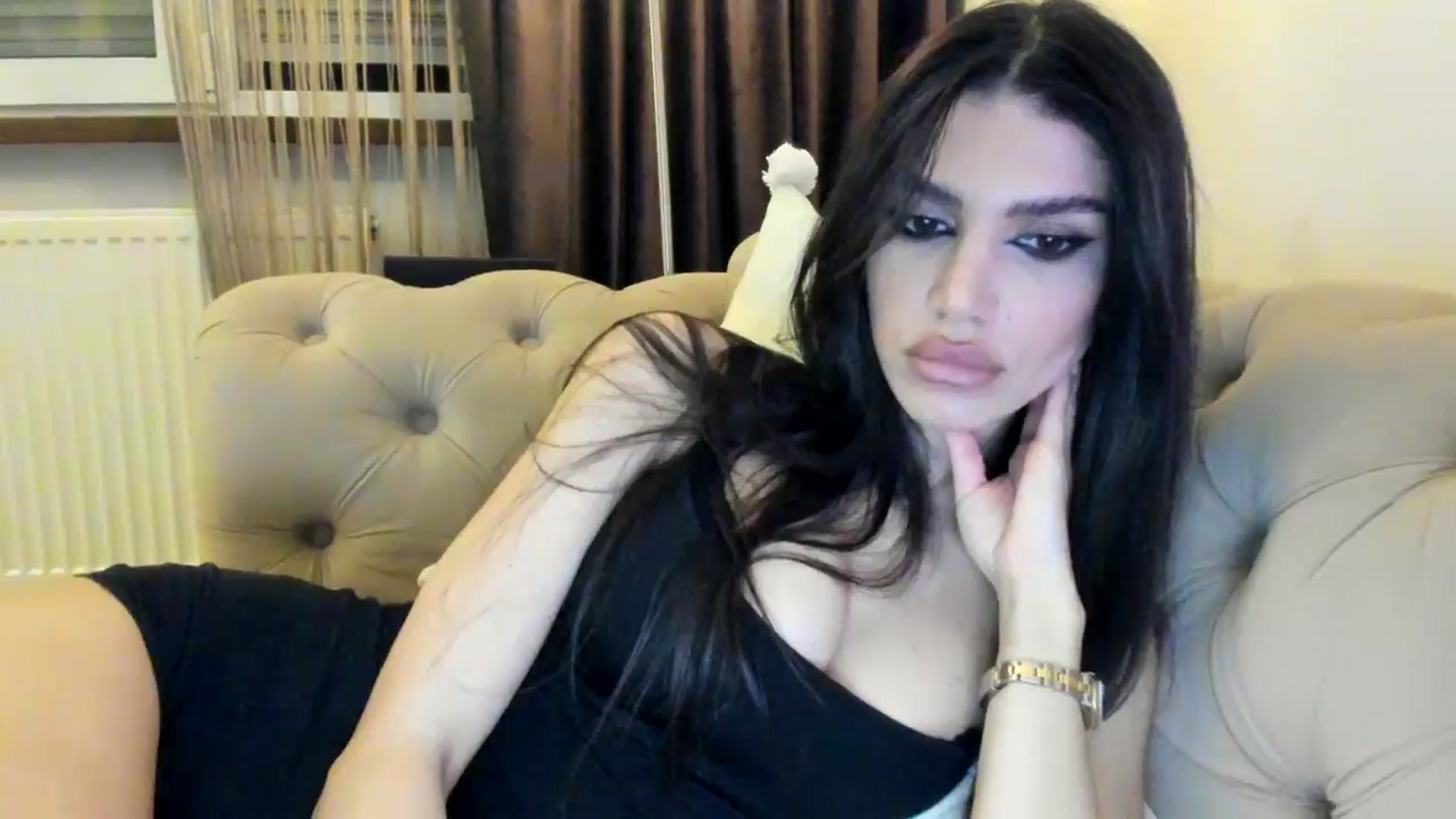Gallery image thumbnail from SashaLopez's myfreecams stream on, 09/21/2024, 21:36 image 2 of 20