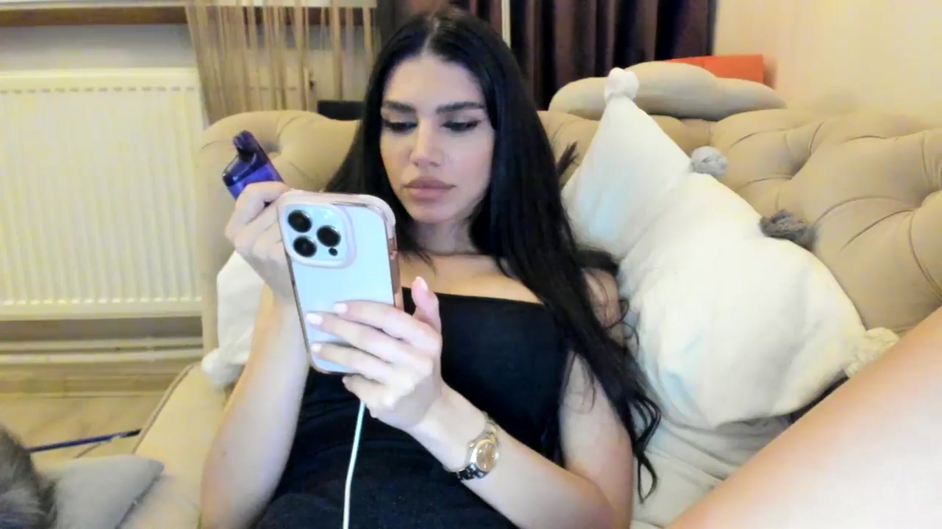 Gallery image thumbnail from SashaLopez's myfreecams stream on, 09/21/2024, 22:41 image 8 of 20