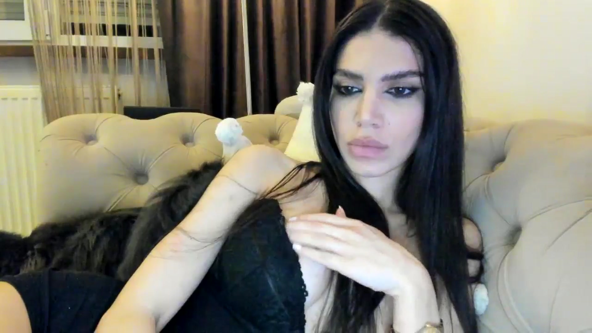 Gallery image thumbnail from SashaLopez's myfreecams stream on, 09/21/2024, 23:16 image 18 of 20