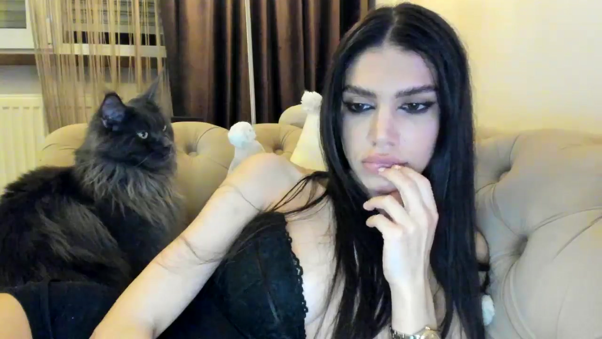 Gallery image thumbnail from SashaLopez's myfreecams stream on, 09/21/2024, 23:16 image 17 of 20