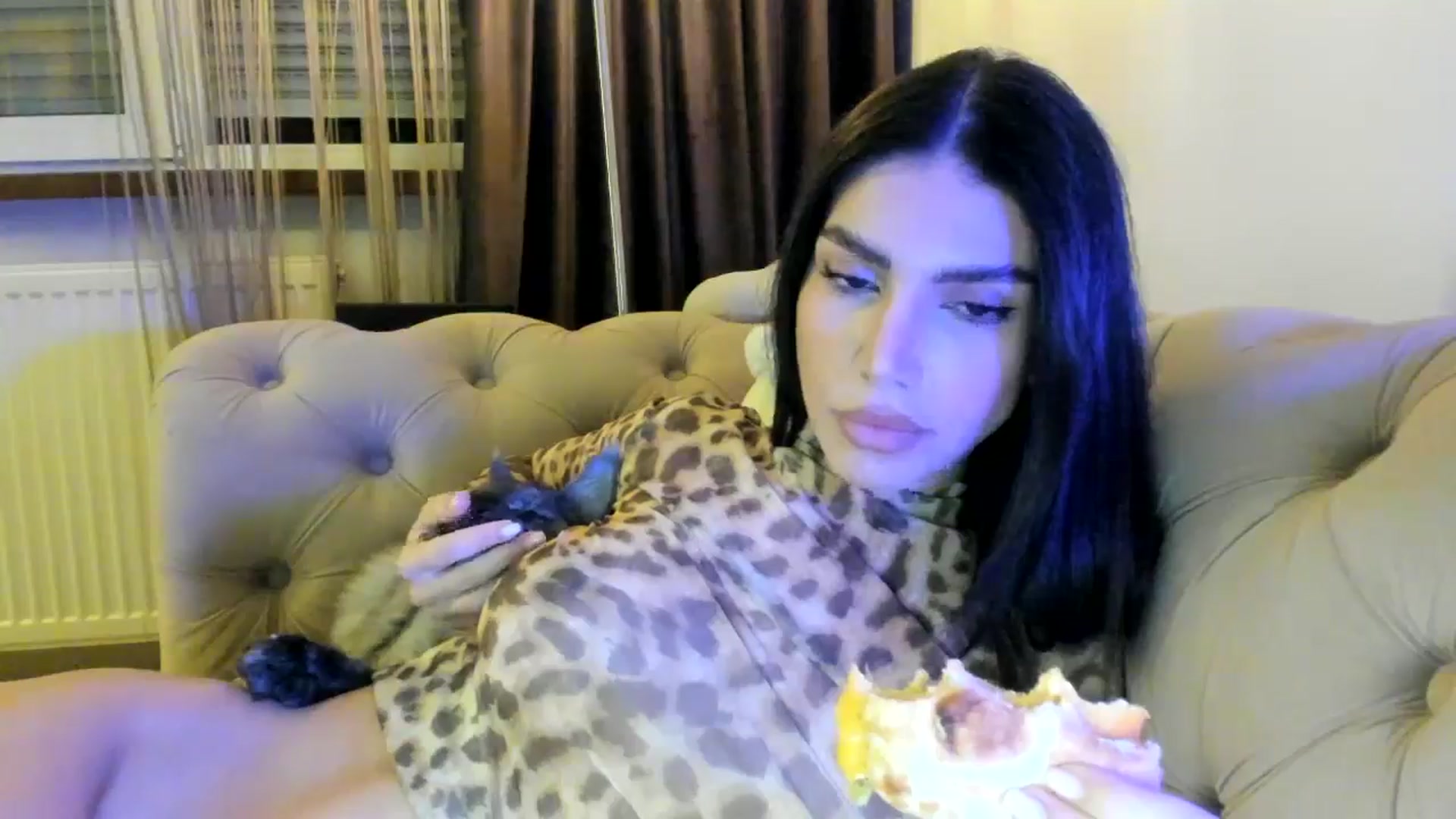 Gallery image thumbnail from SashaLopez's myfreecams stream on, 09/23/2024, 22:27 image 5 of 20