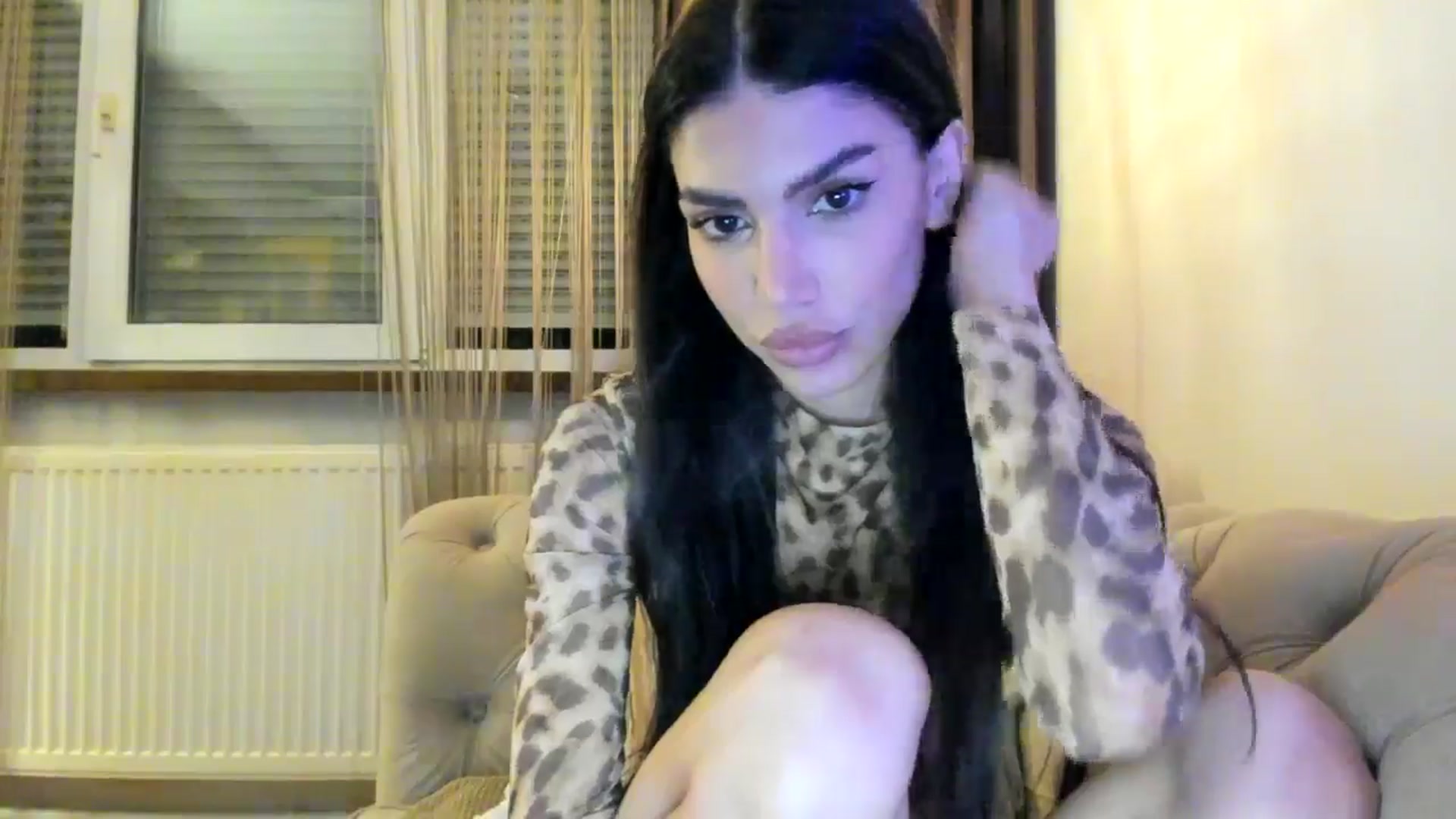 Gallery image thumbnail from SashaLopez's myfreecams stream on, 09/23/2024, 22:27 image 16 of 20