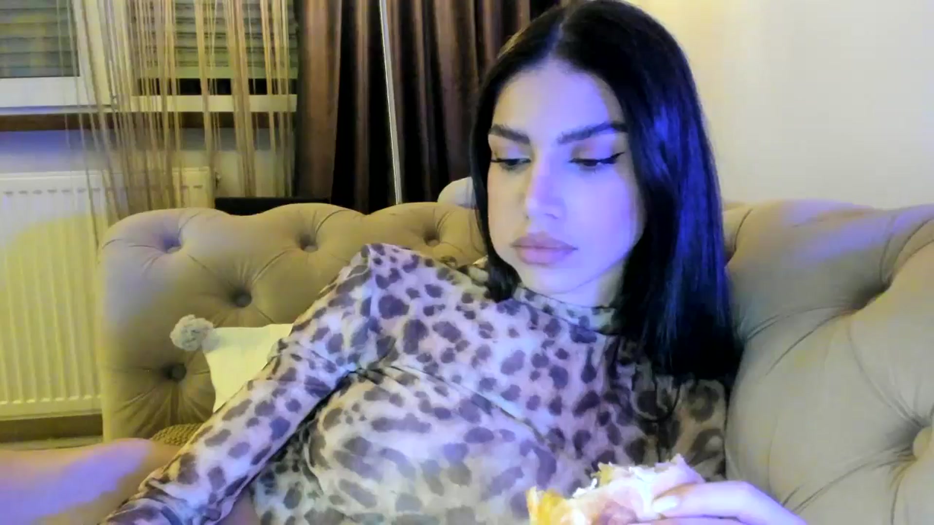 Gallery image thumbnail from SashaLopez's myfreecams stream on, 09/23/2024, 22:27 image 4 of 20