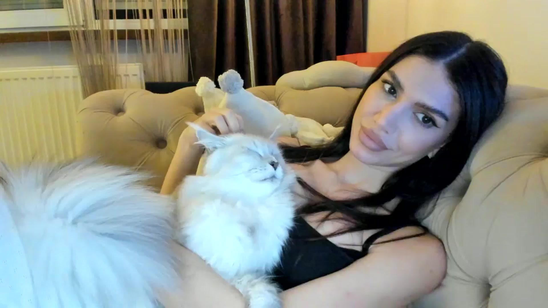 Gallery image thumbnail from SashaLopez's myfreecams stream on, 09/25/2024, 22:00 image 1 of 20