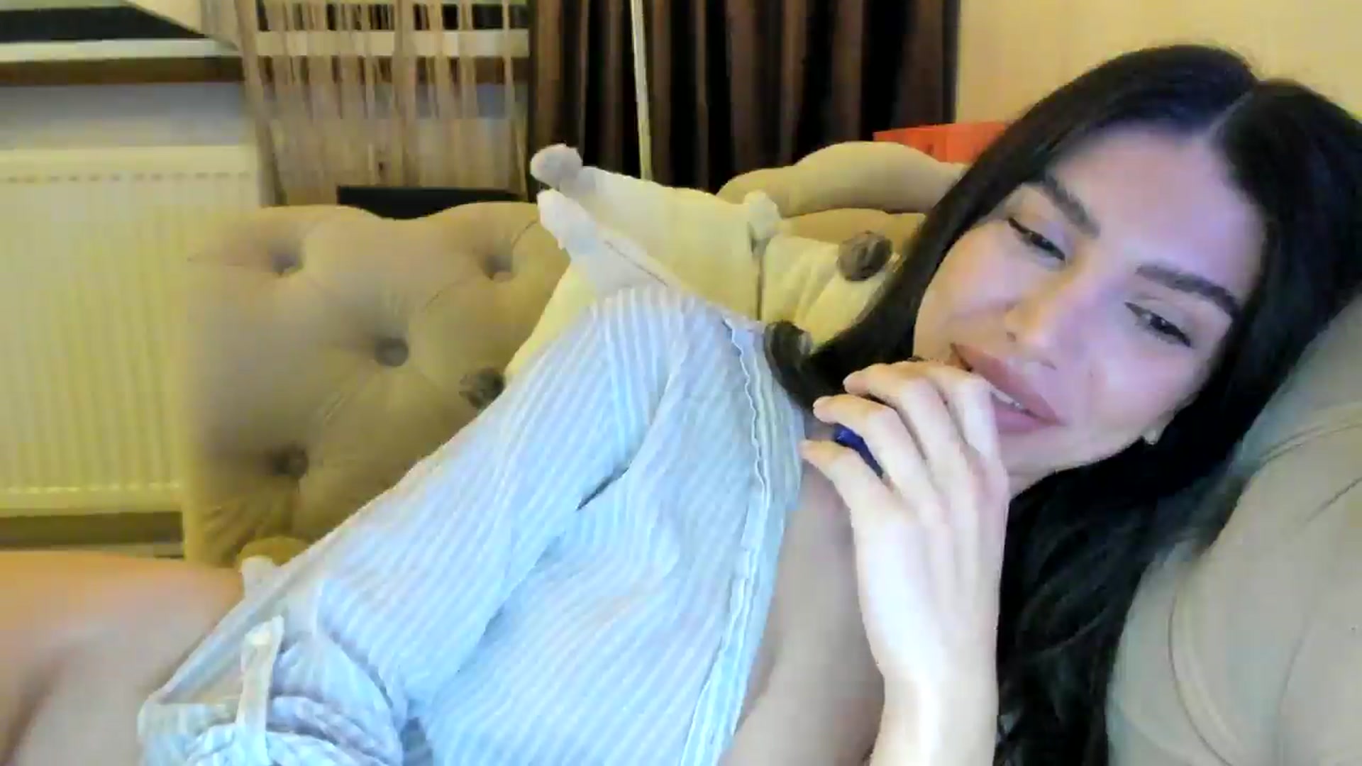 Gallery image thumbnail from SashaLopez's myfreecams stream on, 09/28/2024, 21:31 image 17 of 20