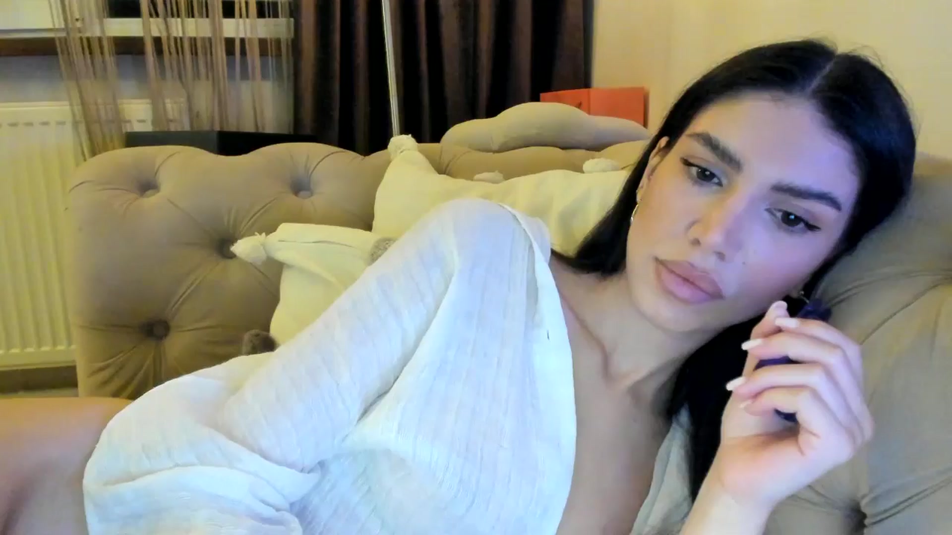 Gallery image thumbnail from SashaLopez's myfreecams stream on, 09/29/2024, 21:00 image 7 of 20