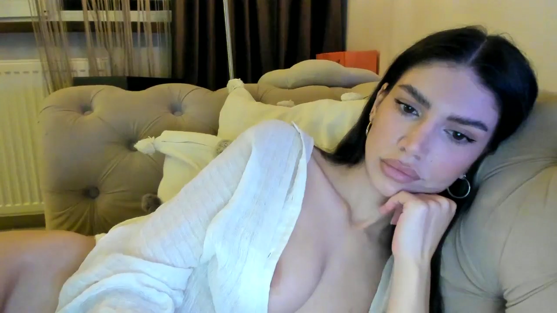 Gallery image thumbnail from SashaLopez's myfreecams stream on, 09/29/2024, 21:00 image 8 of 20