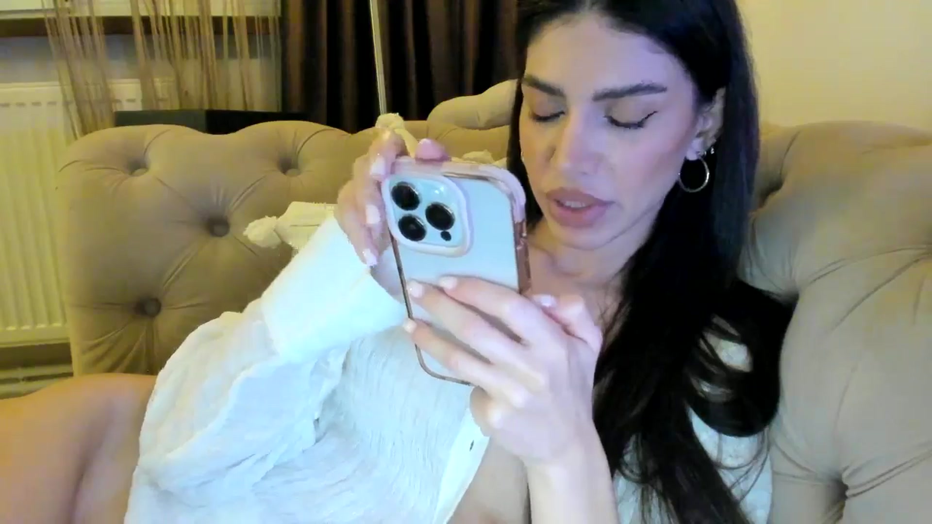 Gallery image thumbnail from SashaLopez's myfreecams stream on, 09/29/2024, 21:00 image 4 of 20