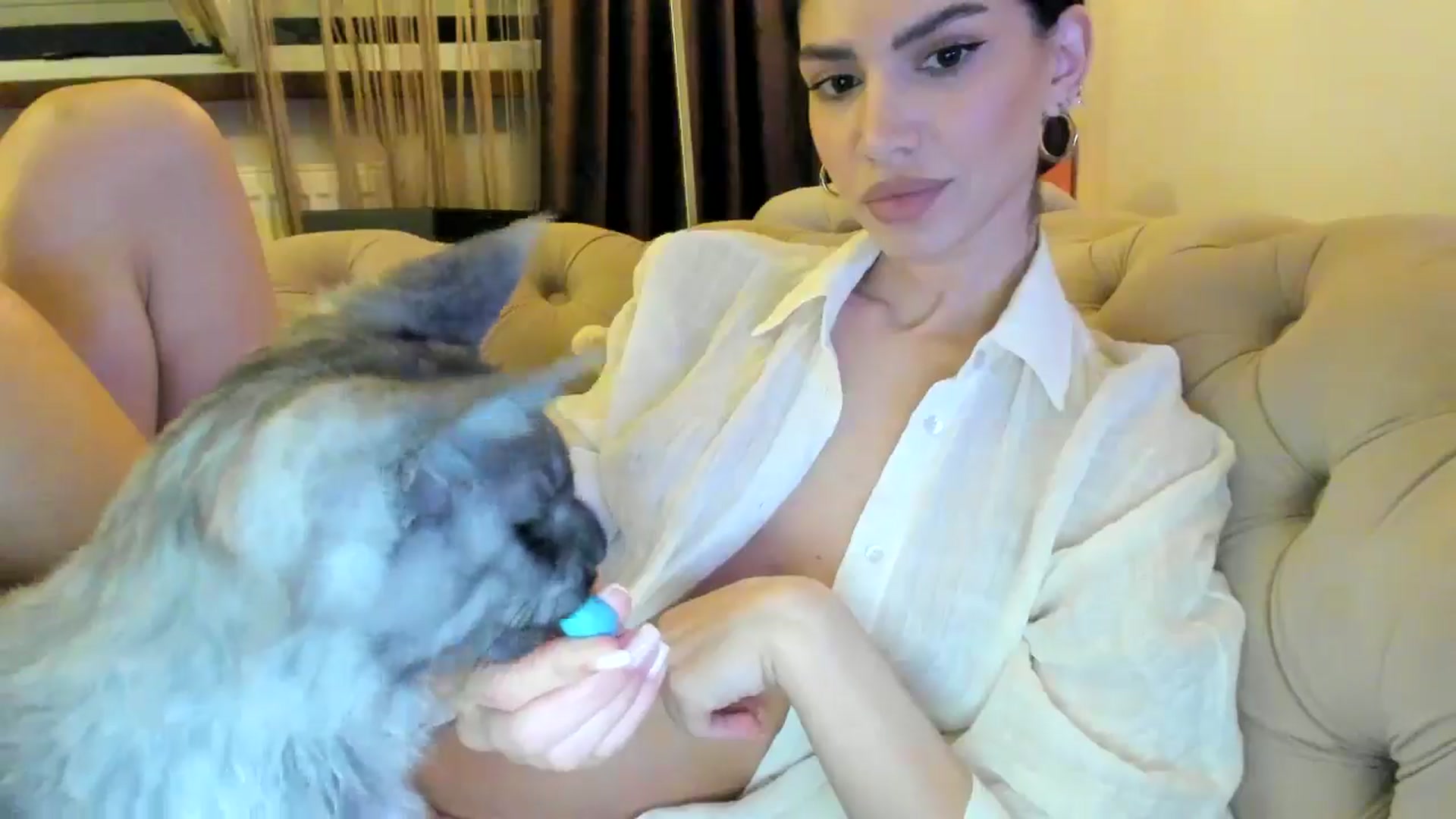 Gallery image thumbnail from SashaLopez's myfreecams stream on, 09/29/2024, 22:01 image 13 of 20