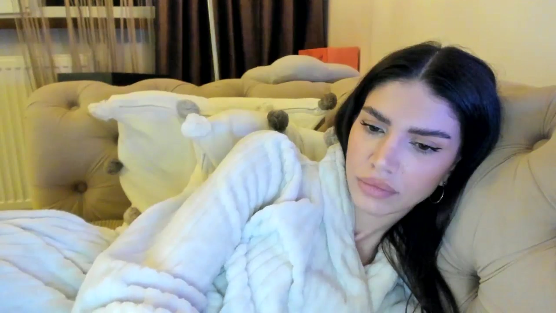 Gallery image thumbnail from SashaLopez's myfreecams stream on, 09/29/2024, 23:05 image 8 of 20