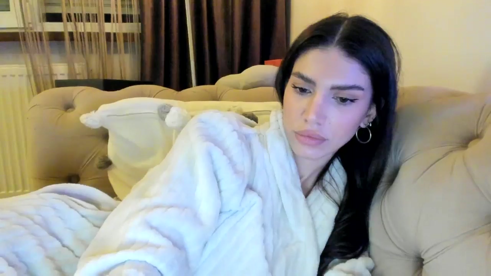 Gallery image thumbnail from SashaLopez's myfreecams stream on, 09/29/2024, 23:05 image 19 of 20