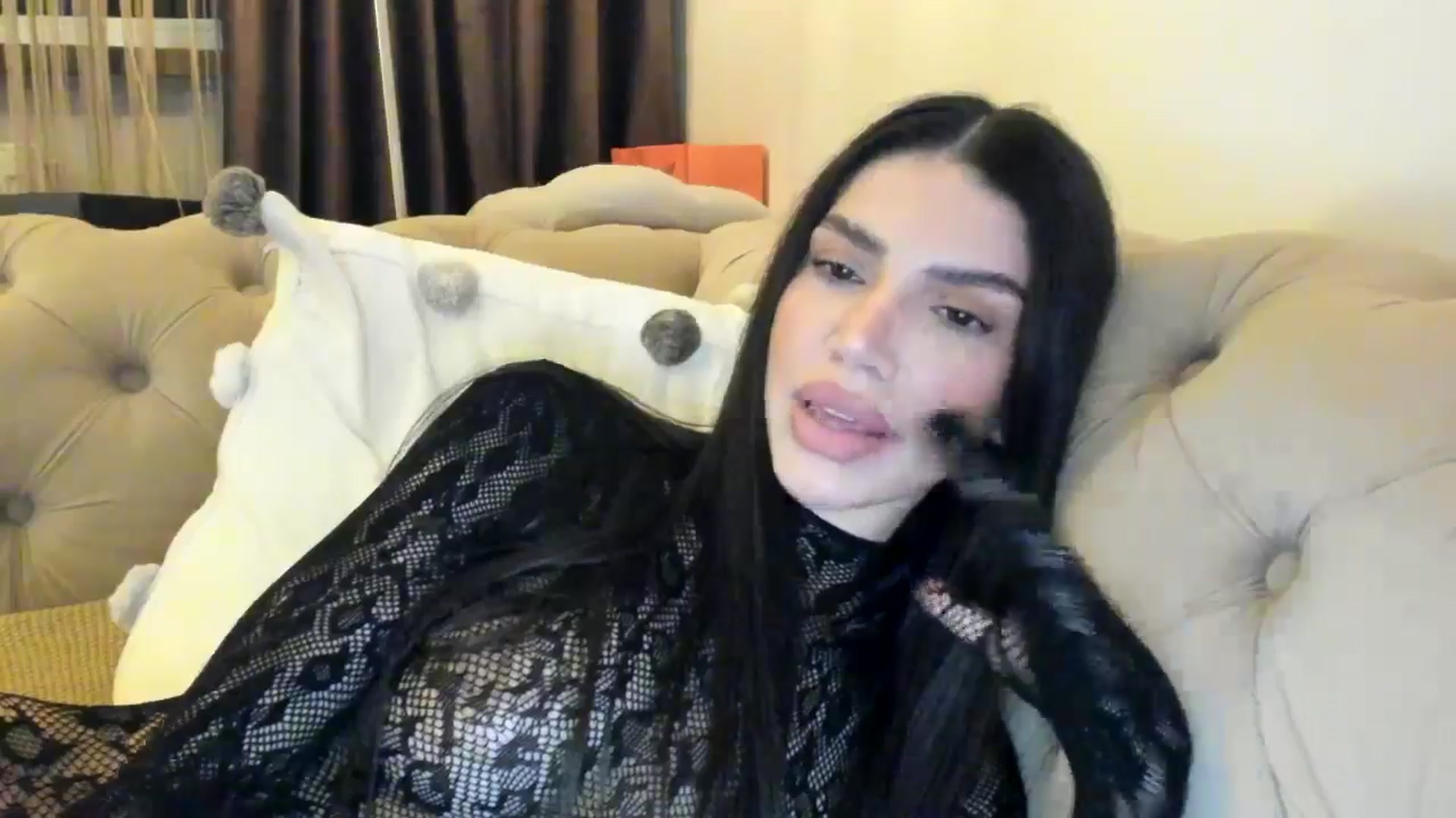Gallery image thumbnail from SashaLopez's myfreecams stream on, 10/03/2024, 24:12 image 7 of 20