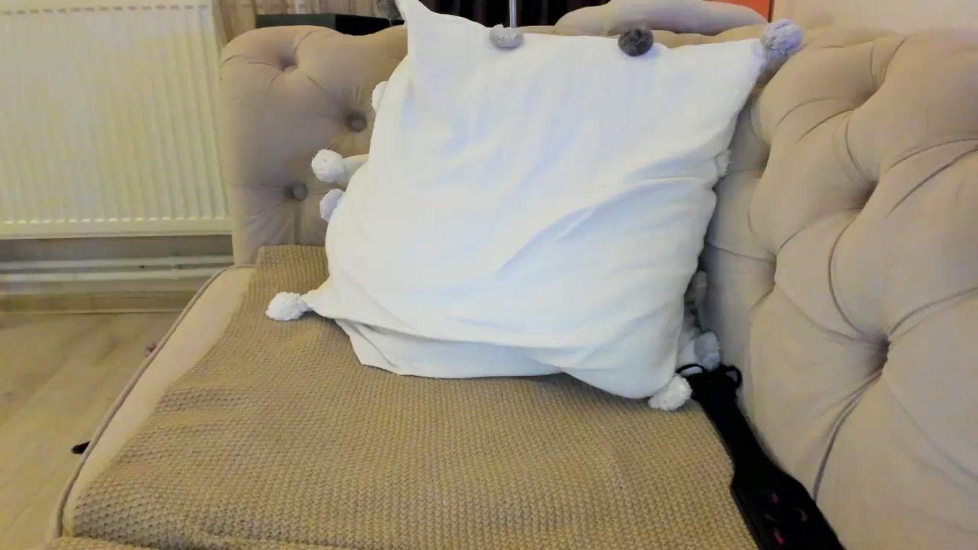 Gallery image thumbnail from SashaLopez's myfreecams stream on, 10/03/2024, 24:12 image 4 of 20