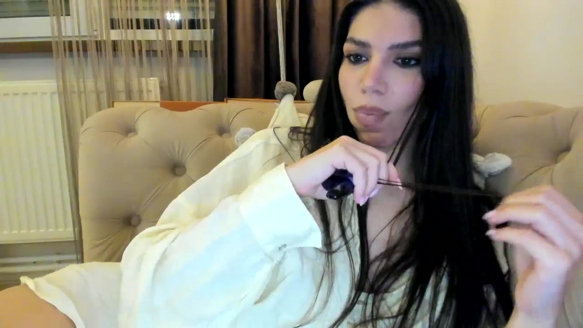 Gallery image thumbnail from SashaLopez's myfreecams stream on, 10/05/2024, 20:54 image 14 of 20