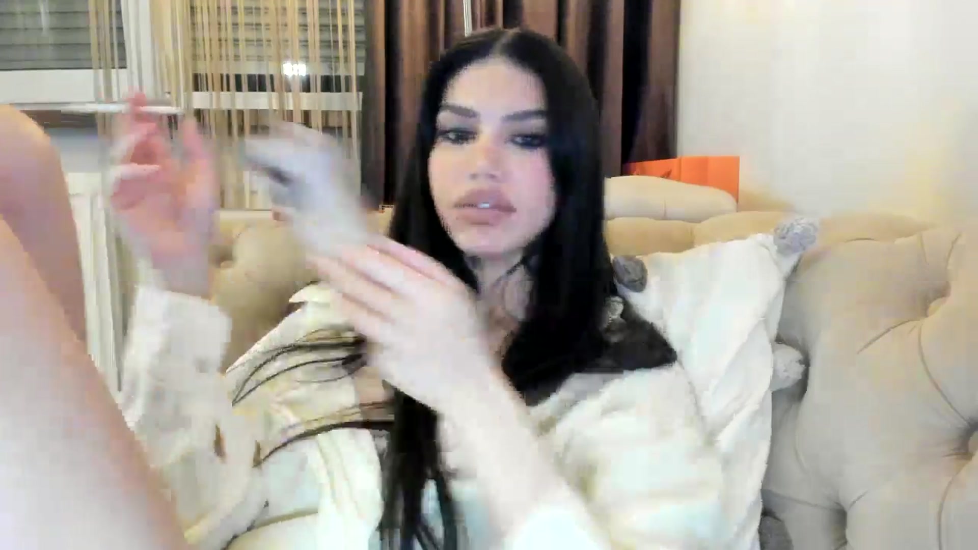 Gallery image thumbnail from SashaLopez's myfreecams stream on, 10/05/2024, 20:54 image 2 of 20
