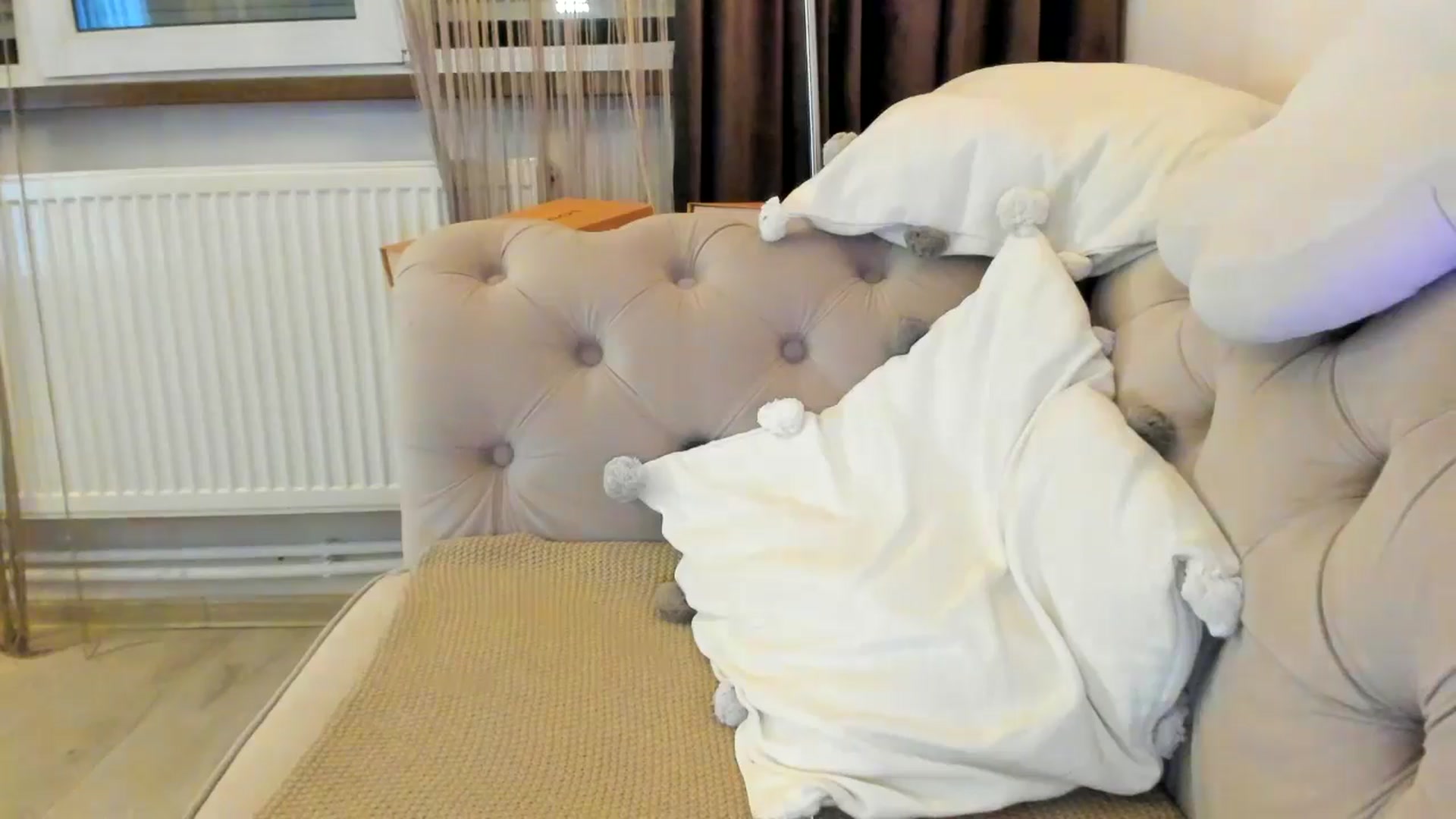 Gallery image thumbnail from SashaLopez's myfreecams stream on, 10/06/2024, 20:47 image 12 of 20