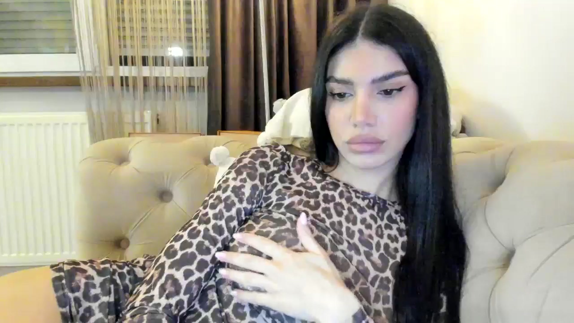 Gallery image thumbnail from SashaLopez's myfreecams stream on, 10/07/2024, 21:10 image 5 of 20