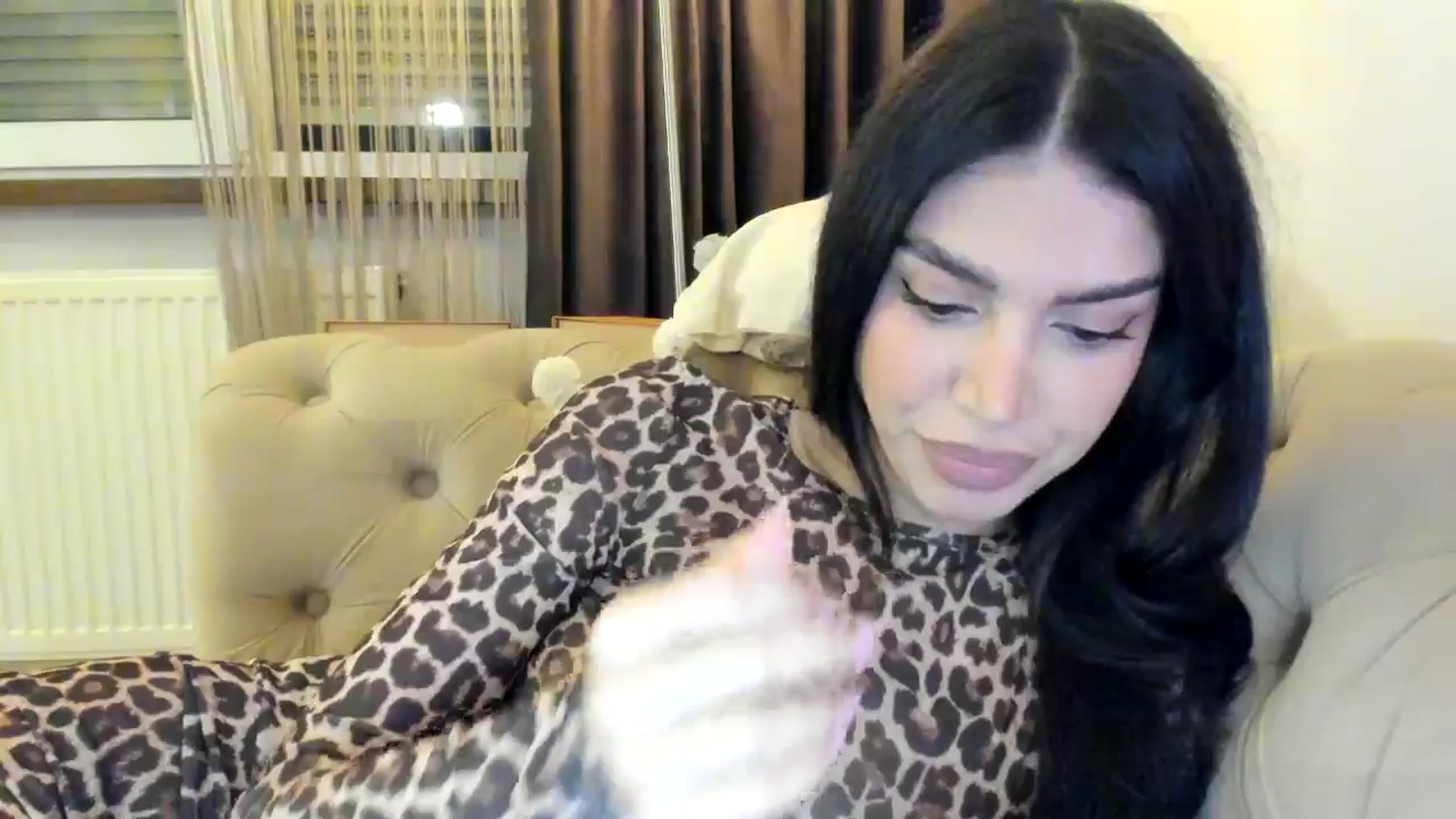 Gallery image thumbnail from SashaLopez's myfreecams stream on, 10/07/2024, 21:10 image 14 of 20