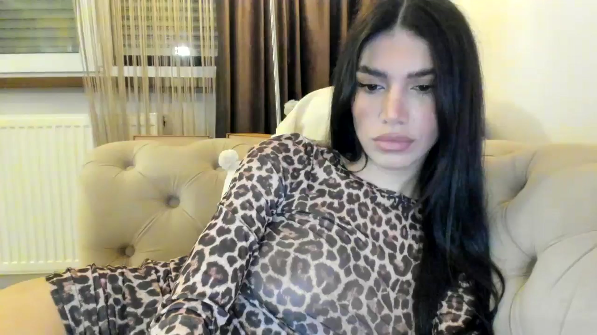 Gallery image thumbnail from SashaLopez's myfreecams stream on, 10/07/2024, 21:10 image 1 of 20