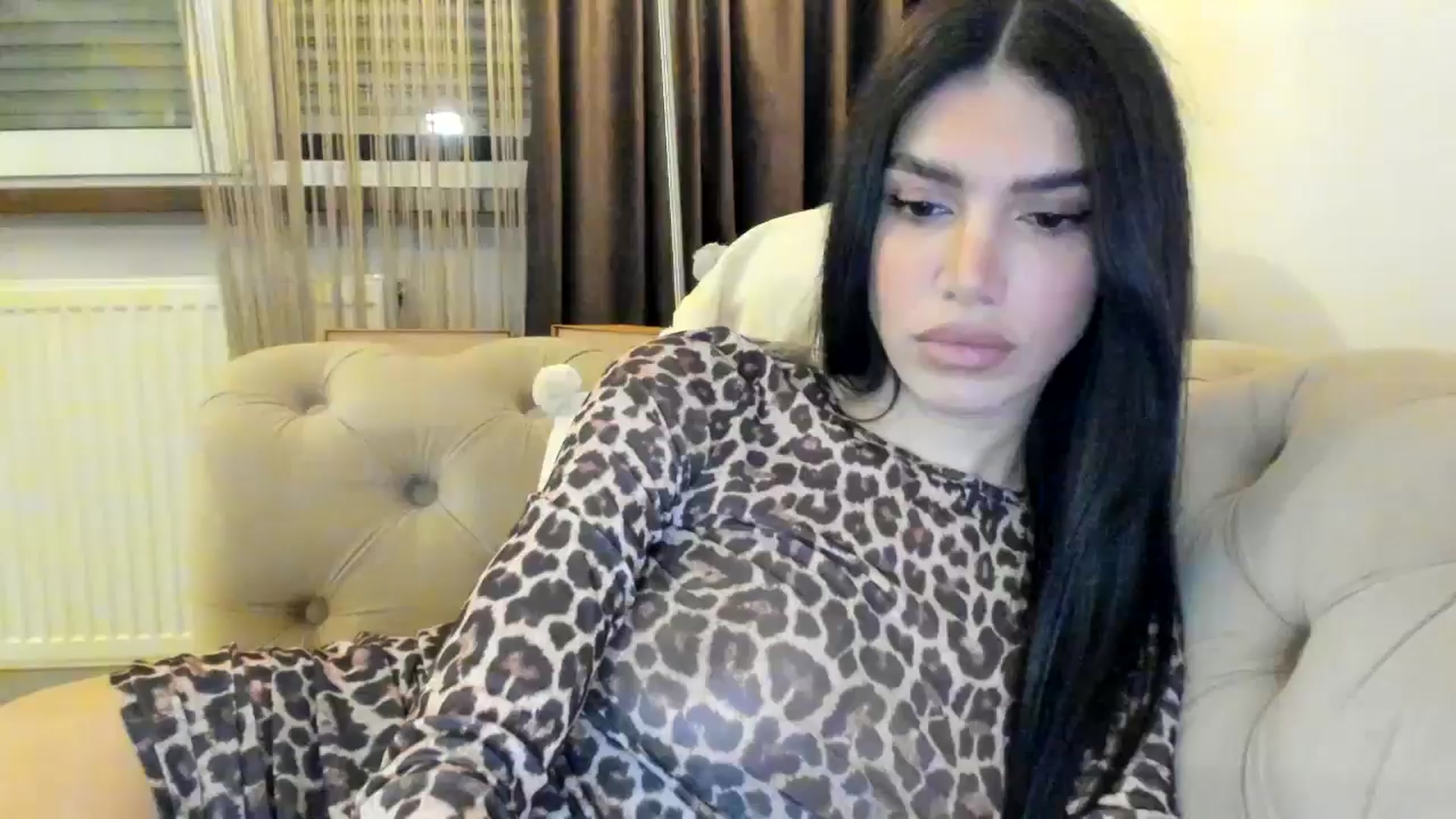 Gallery image thumbnail from SashaLopez's myfreecams stream on, 10/07/2024, 21:10 image 3 of 20